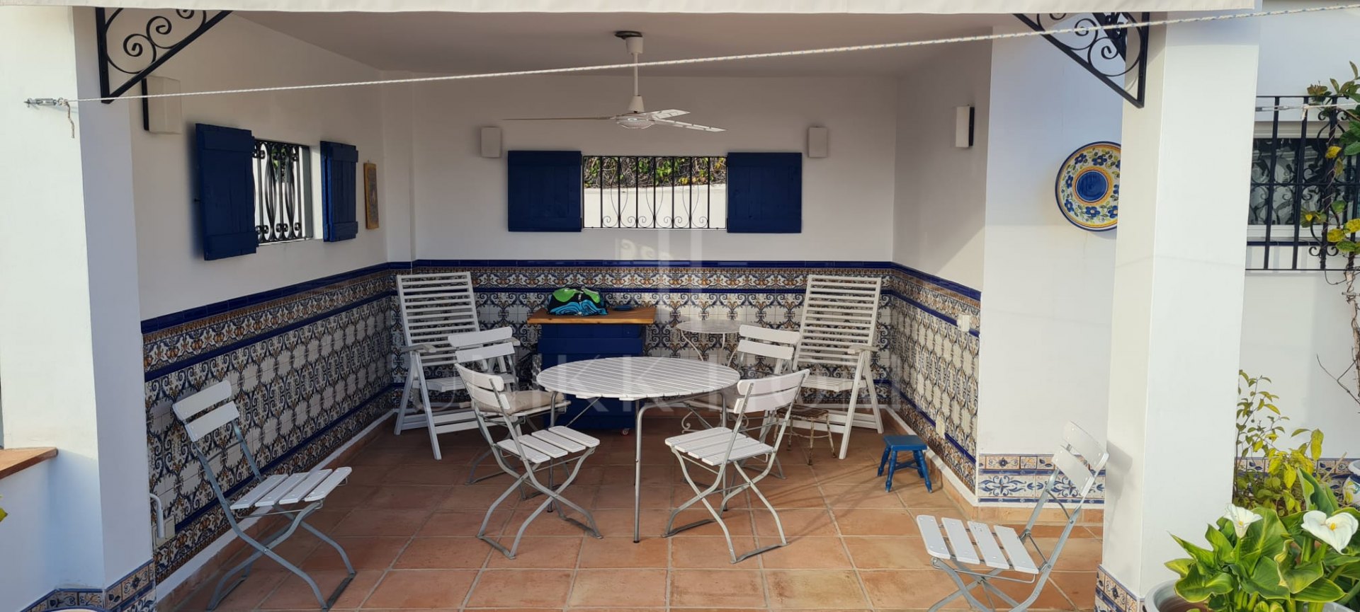 Encantadora villa con vistas panorámicas al mar en Puerto Romano, Estepona