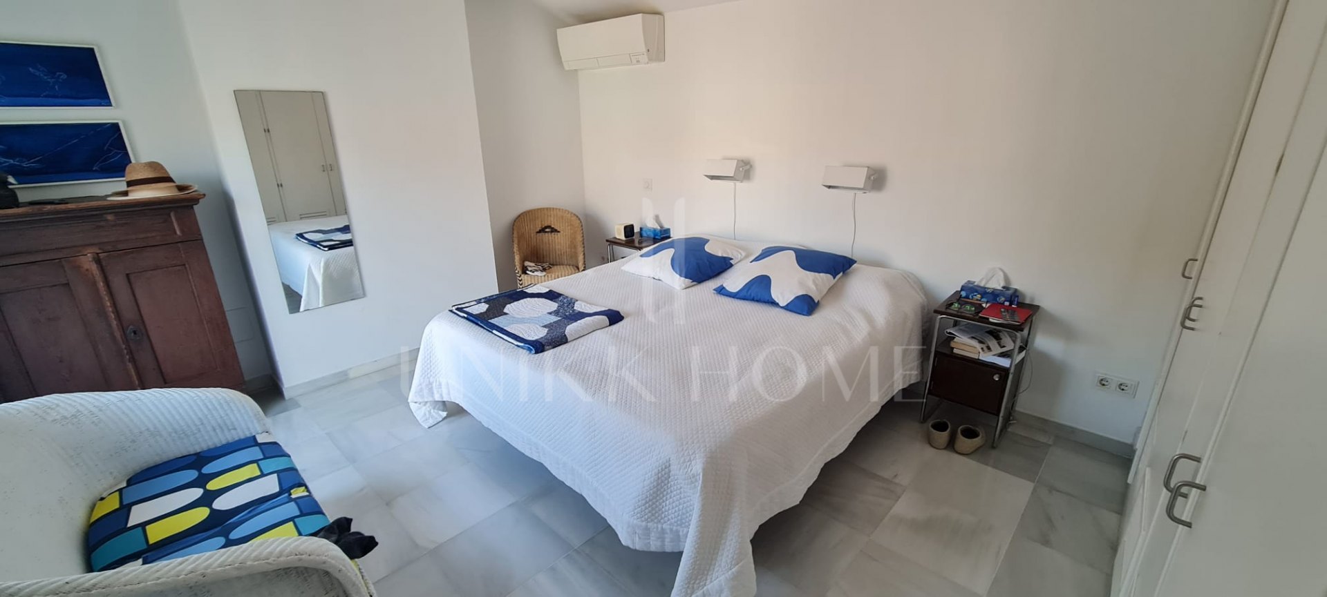 Encantadora villa con vistas panorámicas al mar en Puerto Romano, Estepona