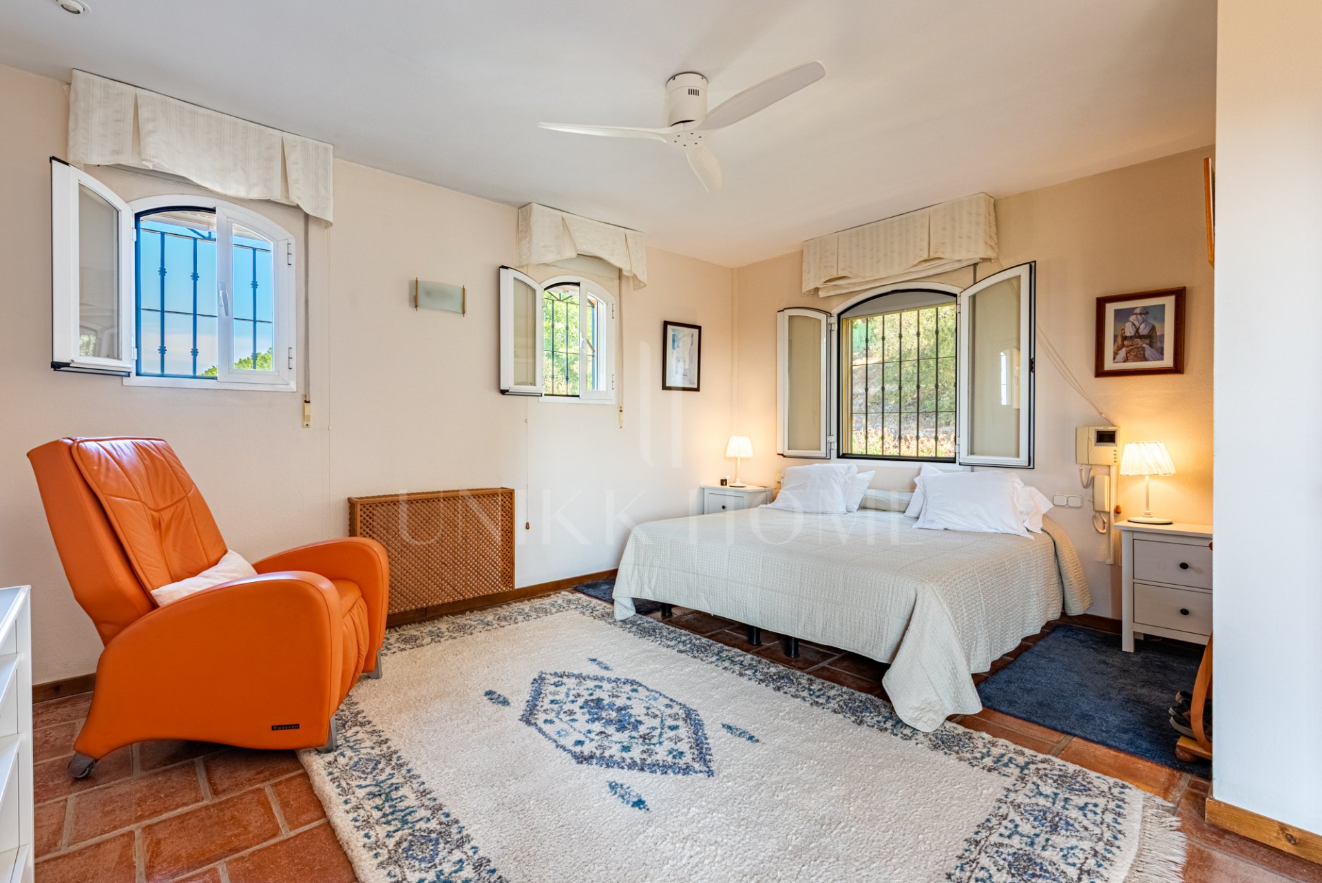 EXCLUSIVE LUXURY ESTATE WITH GUEST HOUSE, GYM, TENNIS COURT AND PANORAMIC VIEWS IN ALHAURÍN DE LA TORRE