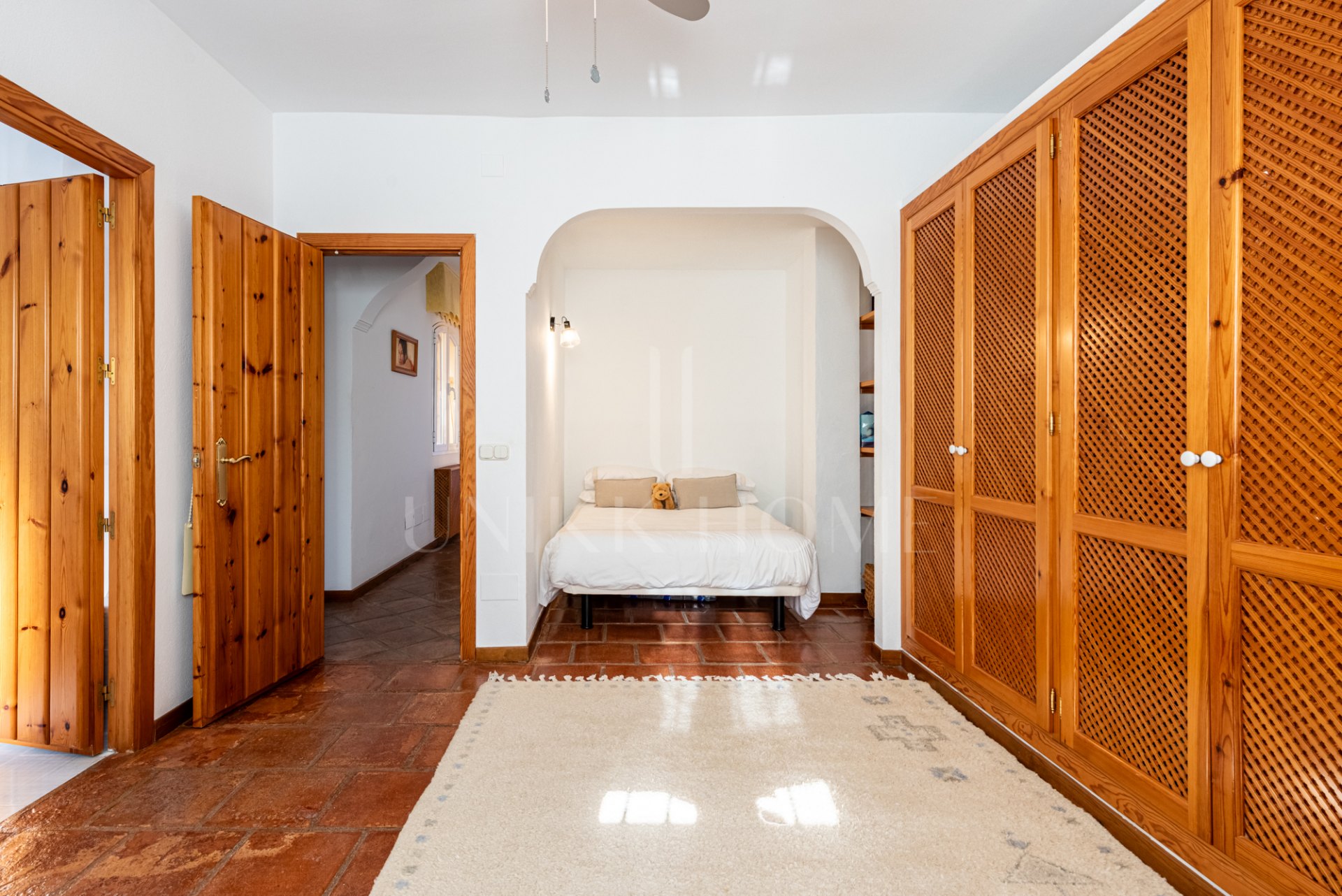 EXCLUSIVE LUXURY ESTATE WITH GUEST HOUSE, GYM, TENNIS COURT AND PANORAMIC VIEWS IN ALHAURÍN DE LA TORRE