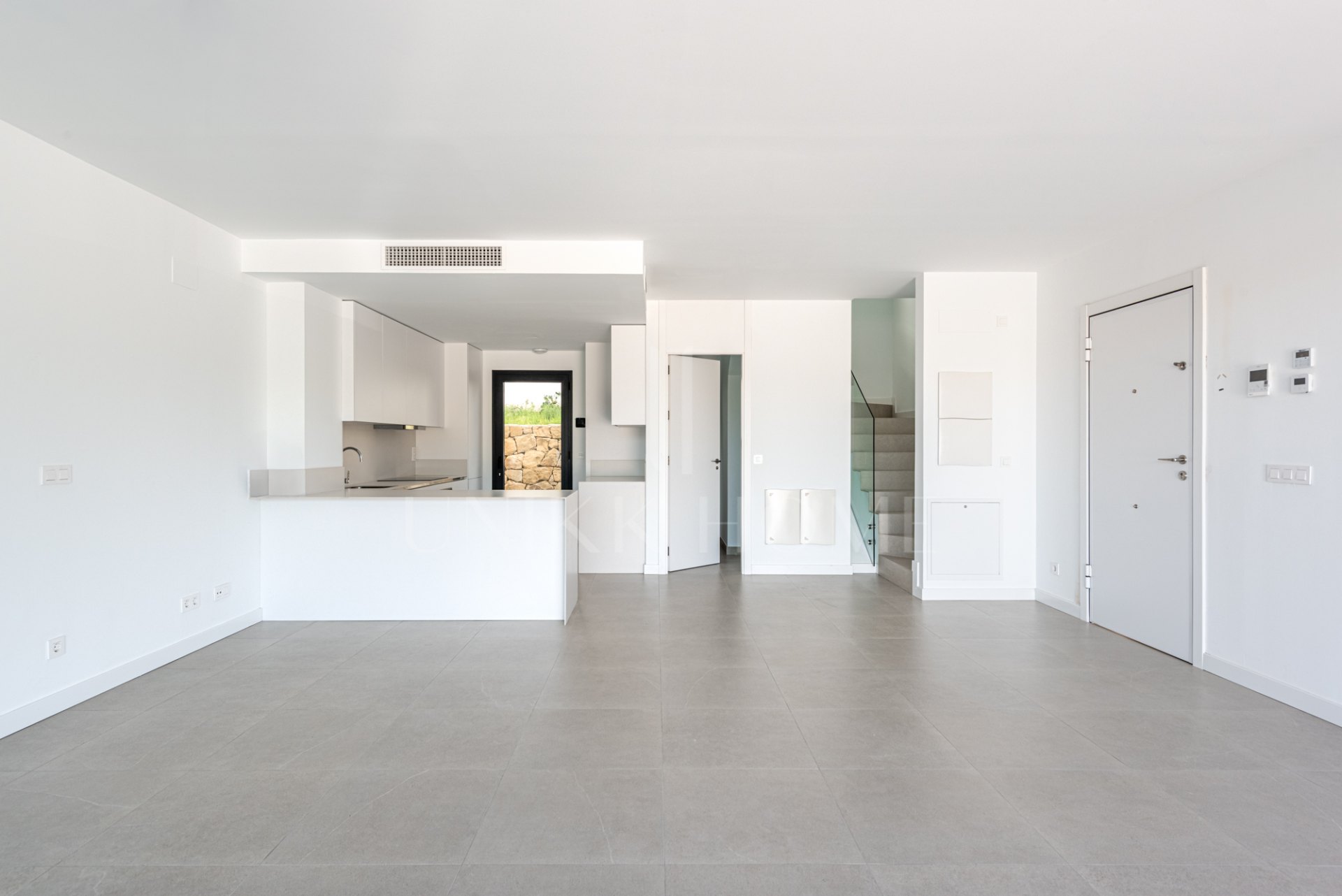 Modern 3-Bedroom House in Serene Atalaya