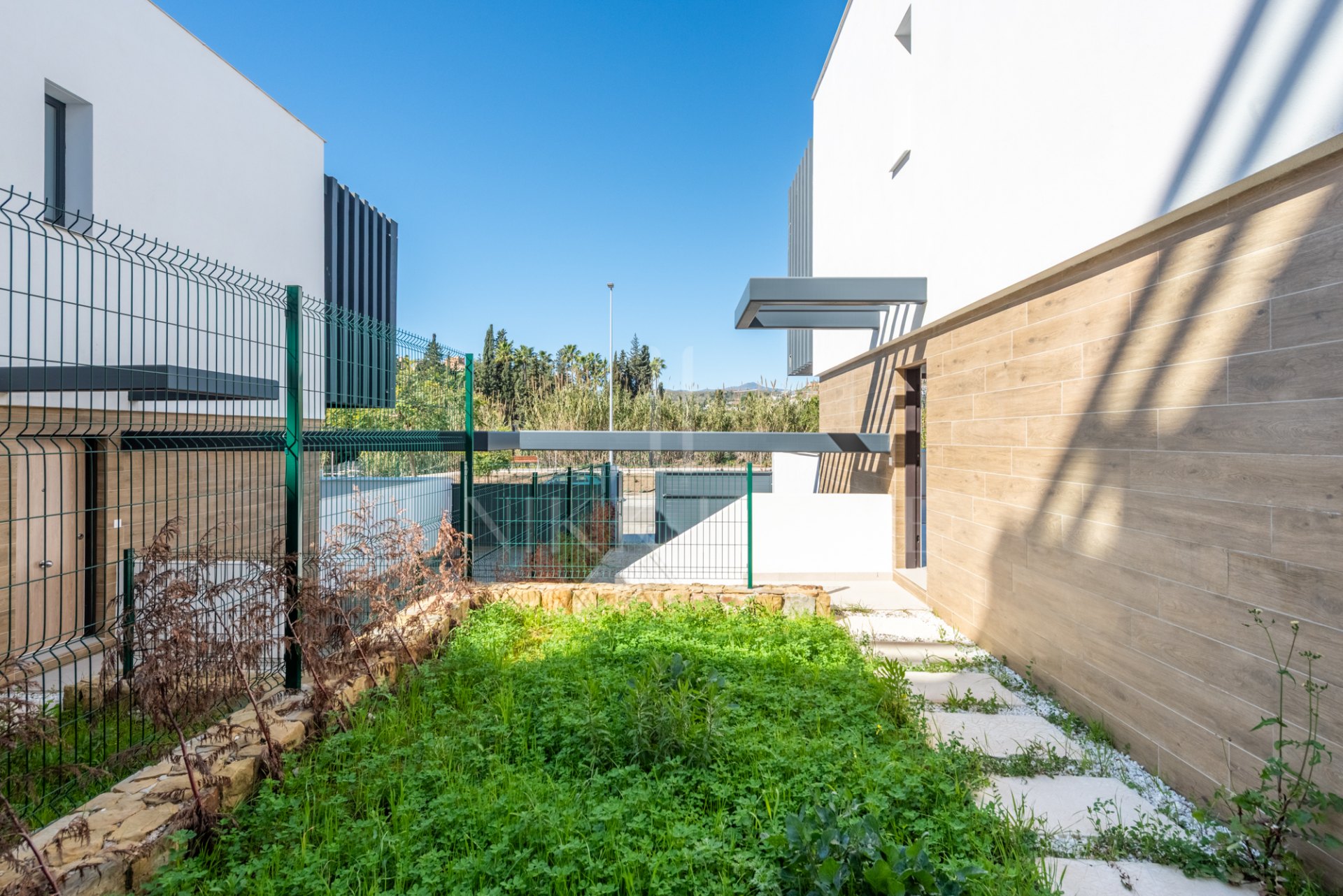 Modern 3-Bedroom House in Serene Atalaya
