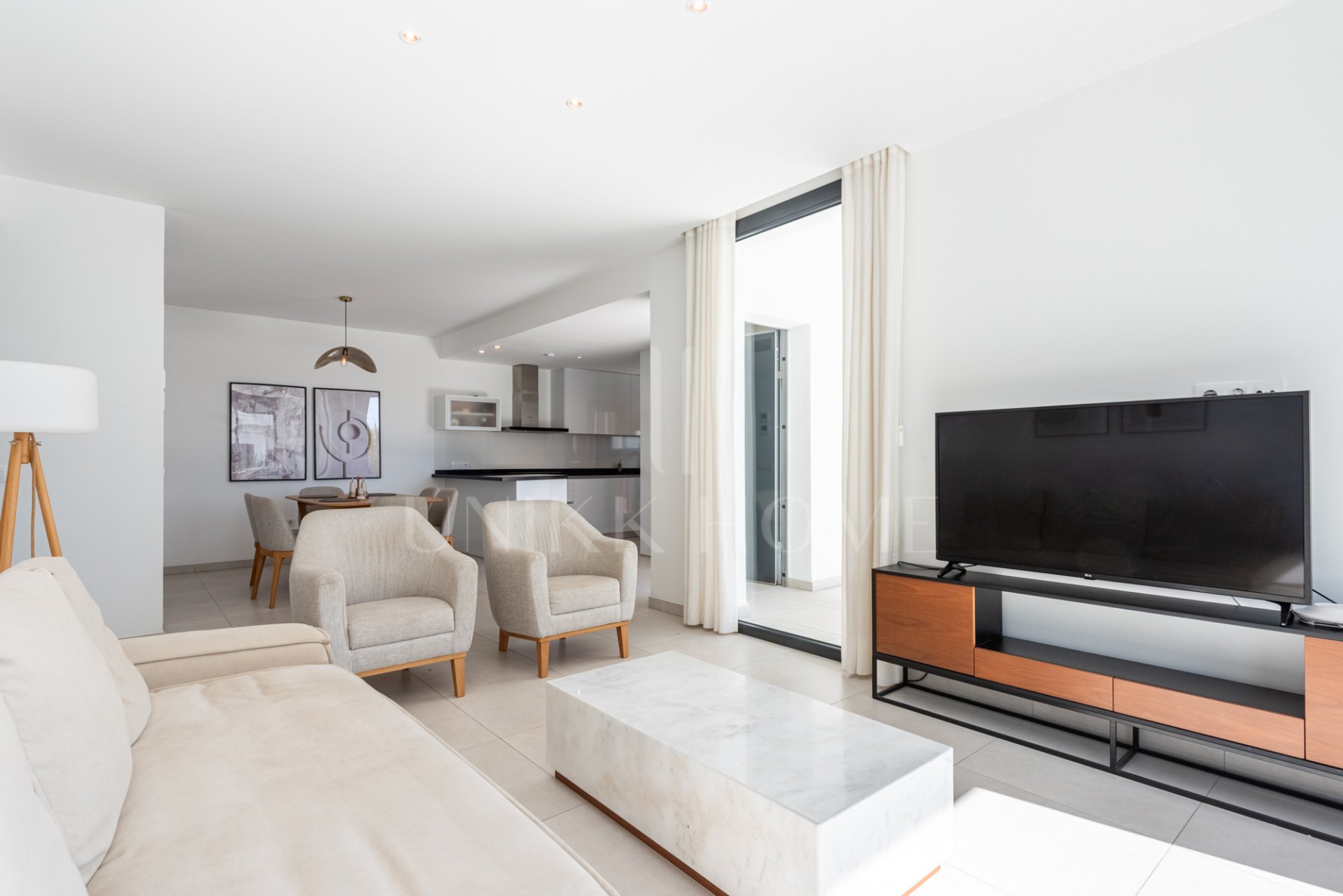 Casa de 4 dormitorios ubicada en la Nueva Milla de Oro