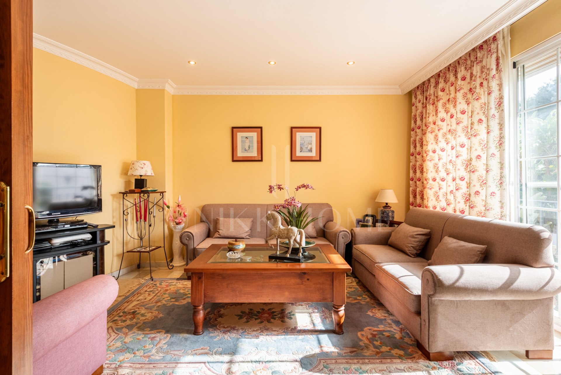 Encantadora Villa de 5 Dormitorios en Atalaya Río Verde, Marbella