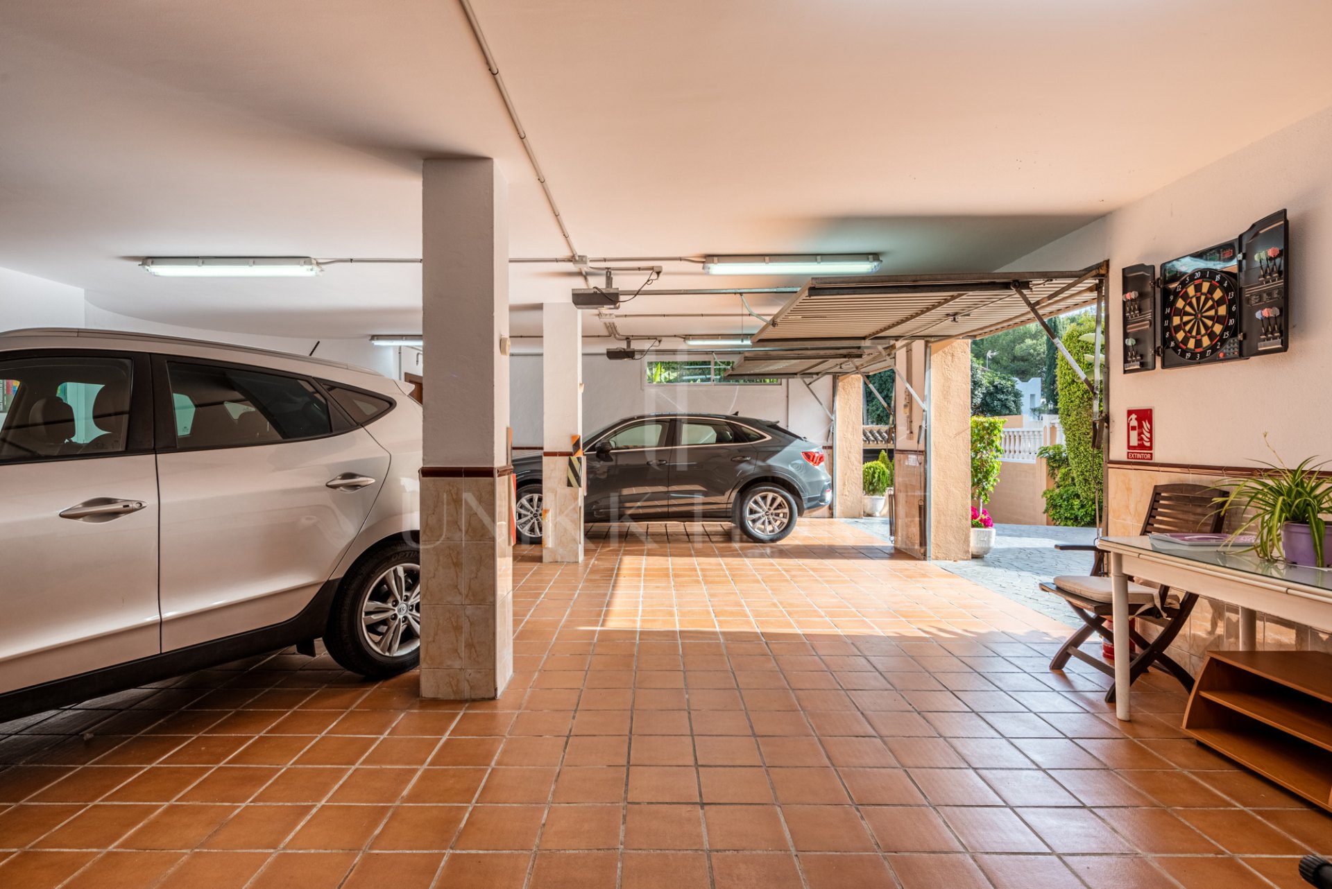 Encantadora Villa de 5 Dormitorios en Atalaya Río Verde, Marbella