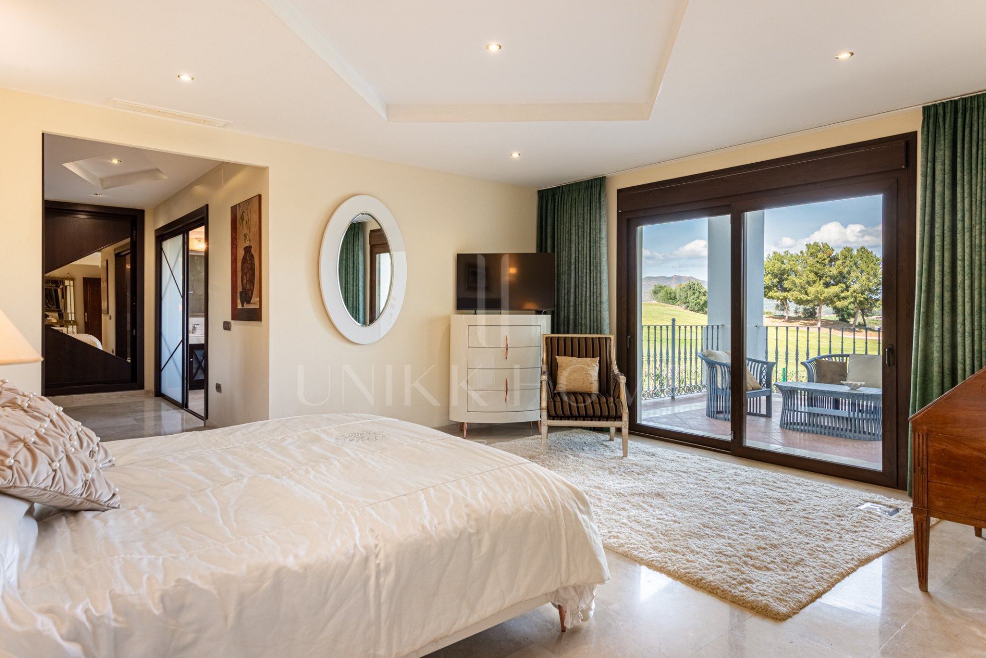 Villa de 4 dormitorios en primera línea de golf en La Cala Golf Resort