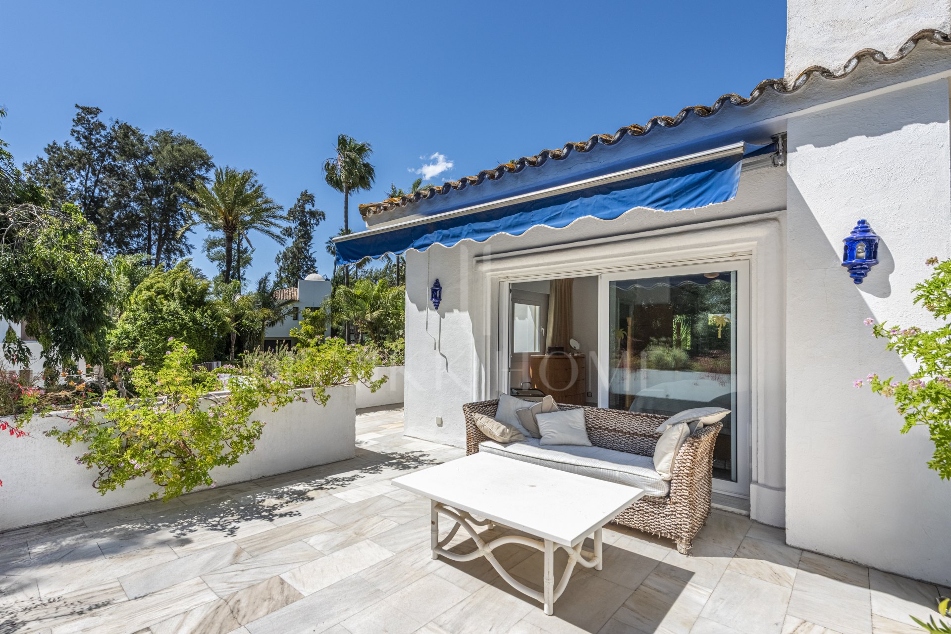 Villa de Estilo Andaluz Ubicada en Nueva Andalucía