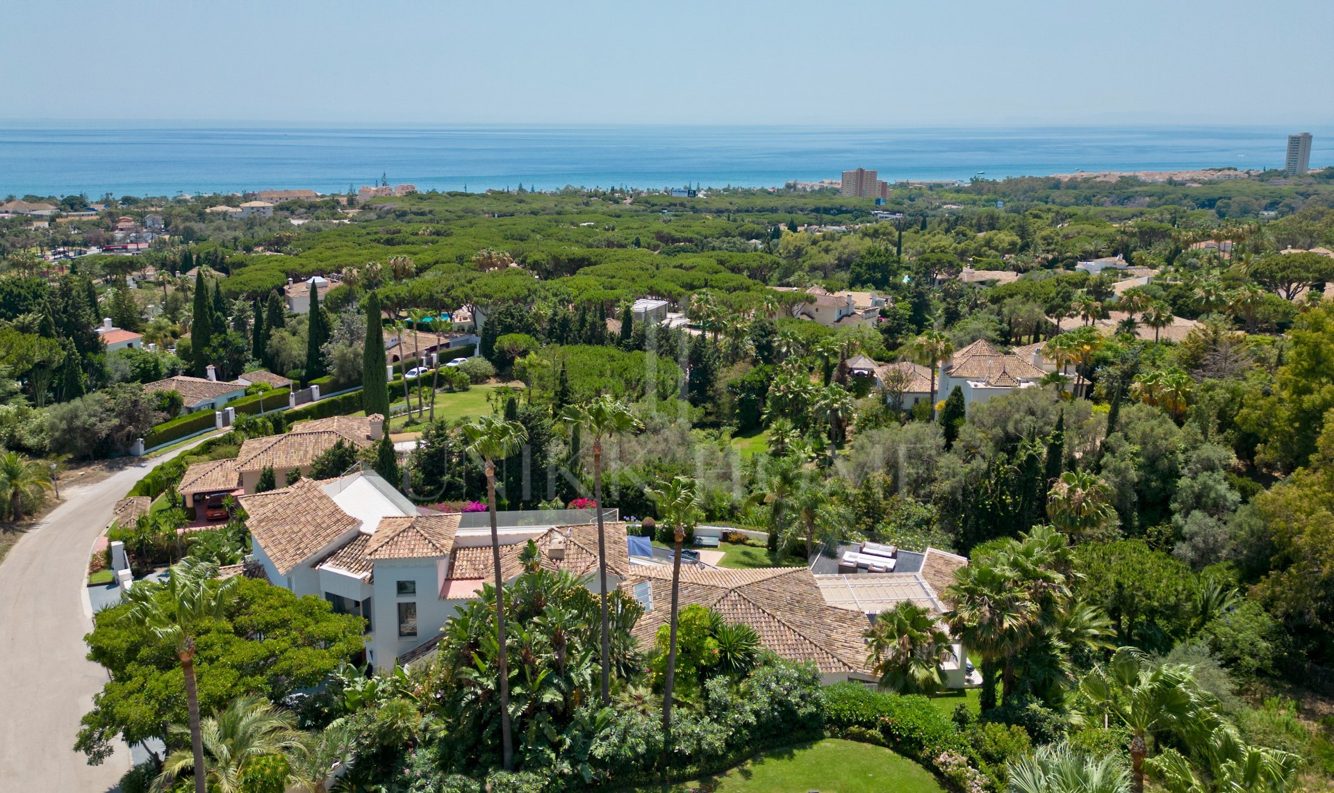 Villa de alquiler con opción a compra en Hacienda Las Chapas, Marbella Este