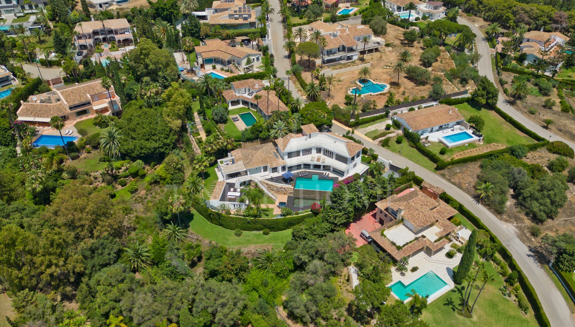 Villa de alquiler con opción a compra en Hacienda Las Chapas, Marbella Este