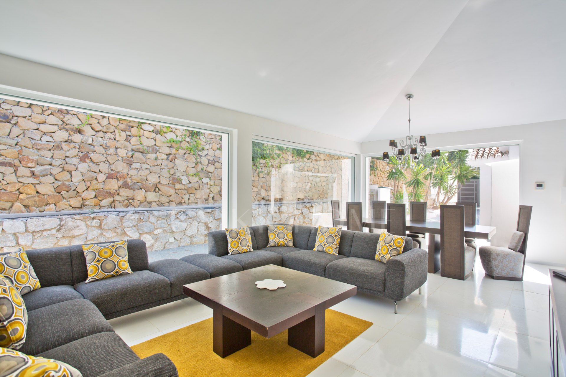 Villa de alquiler con opción a compra en Hacienda Las Chapas, Marbella Este
