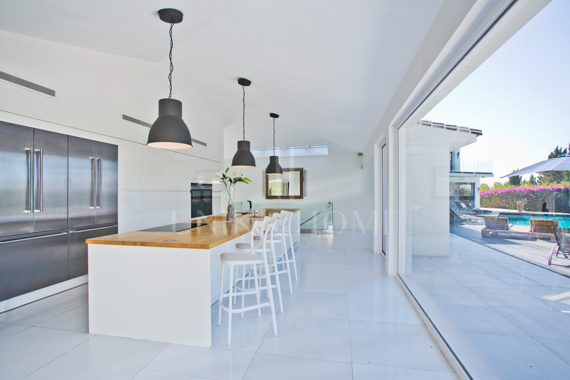 Villa de alquiler con opción a compra en Hacienda Las Chapas, Marbella Este