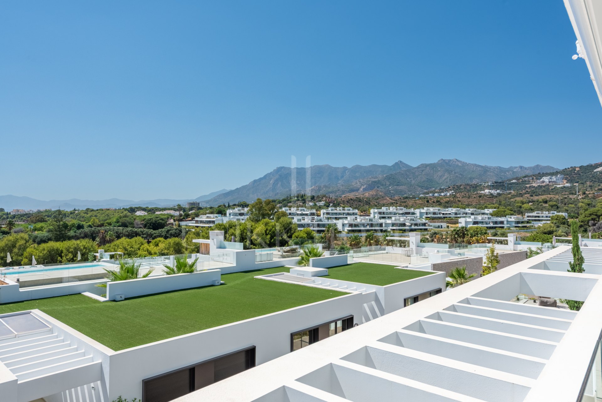 Brand-New 2-Bedroom Penthouse with Private Rooftop Pool in Soul Marbella