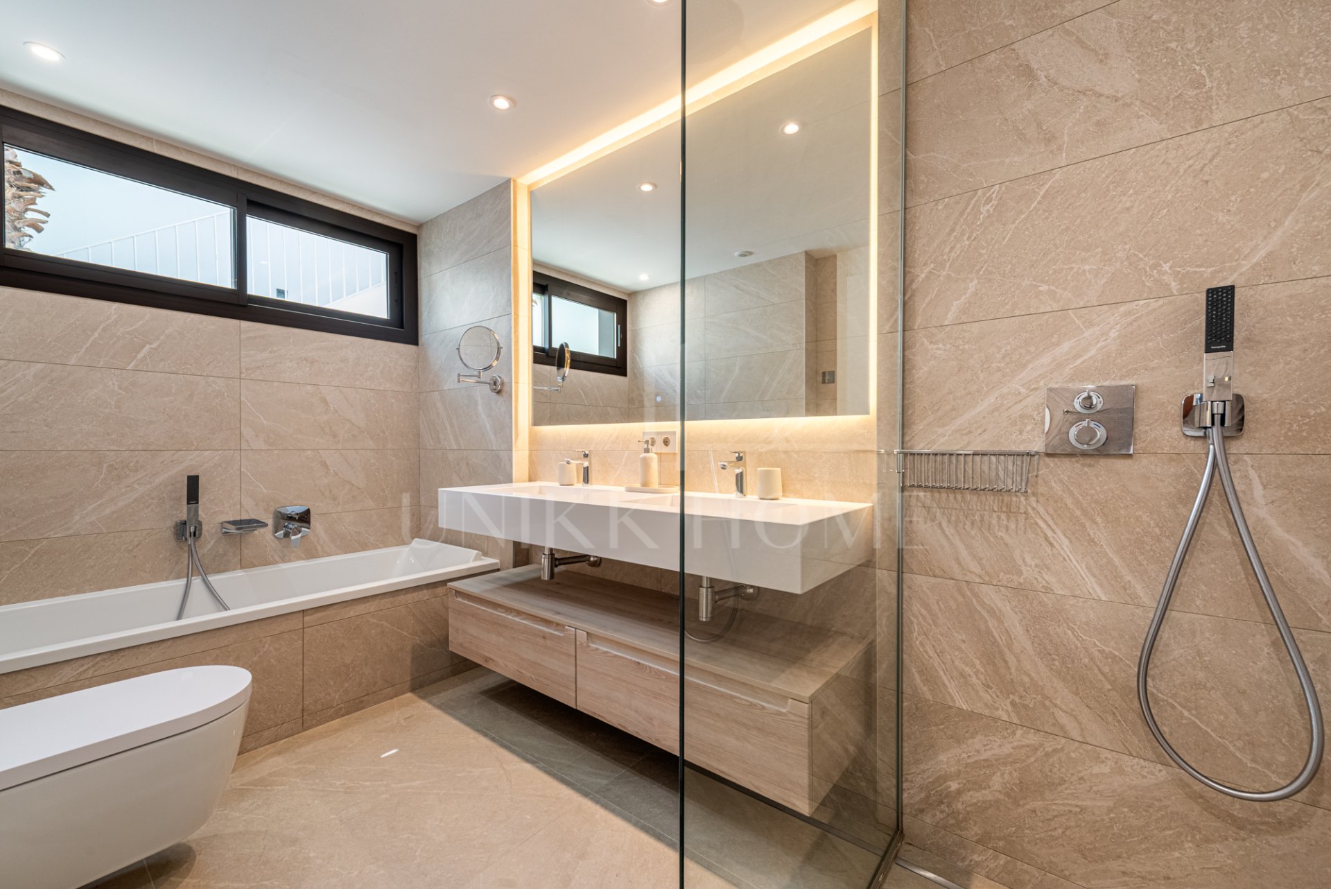 Brand-New 2-Bedroom Penthouse with Private Rooftop Pool in Soul Marbella