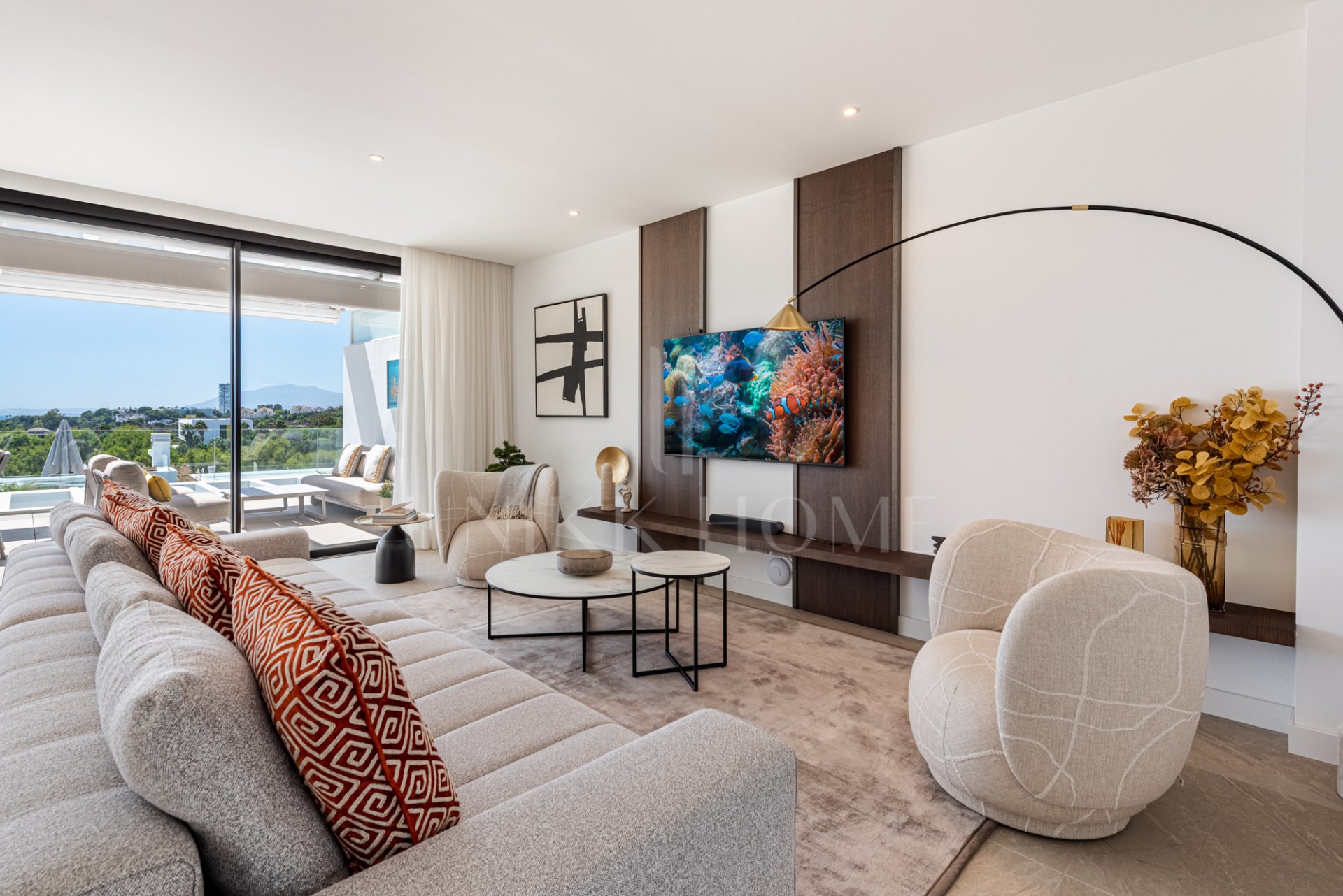 Brand-New 2-Bedroom Penthouse with Private Rooftop Pool in Soul Marbella