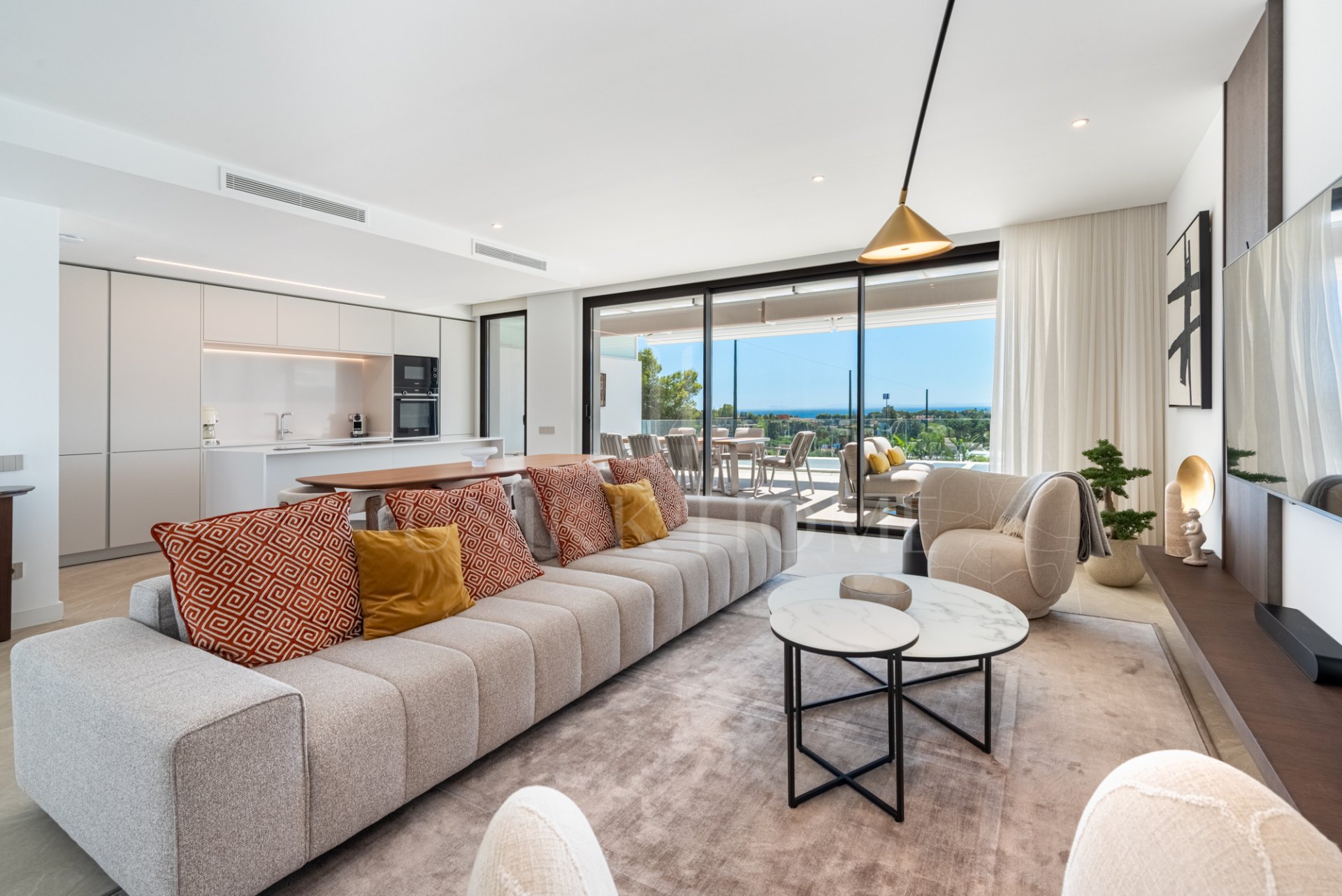 Brand-New 2-Bedroom Penthouse with Private Rooftop Pool in Soul Marbella