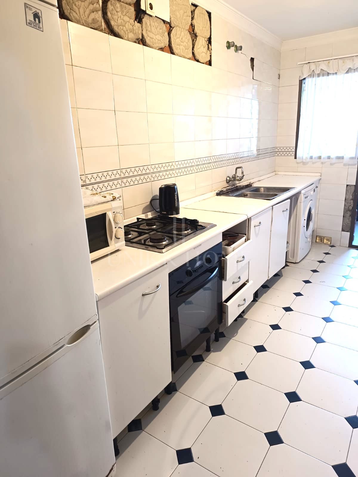 Spacious and luminous apartment in the heart of San Luis de Sabinillas