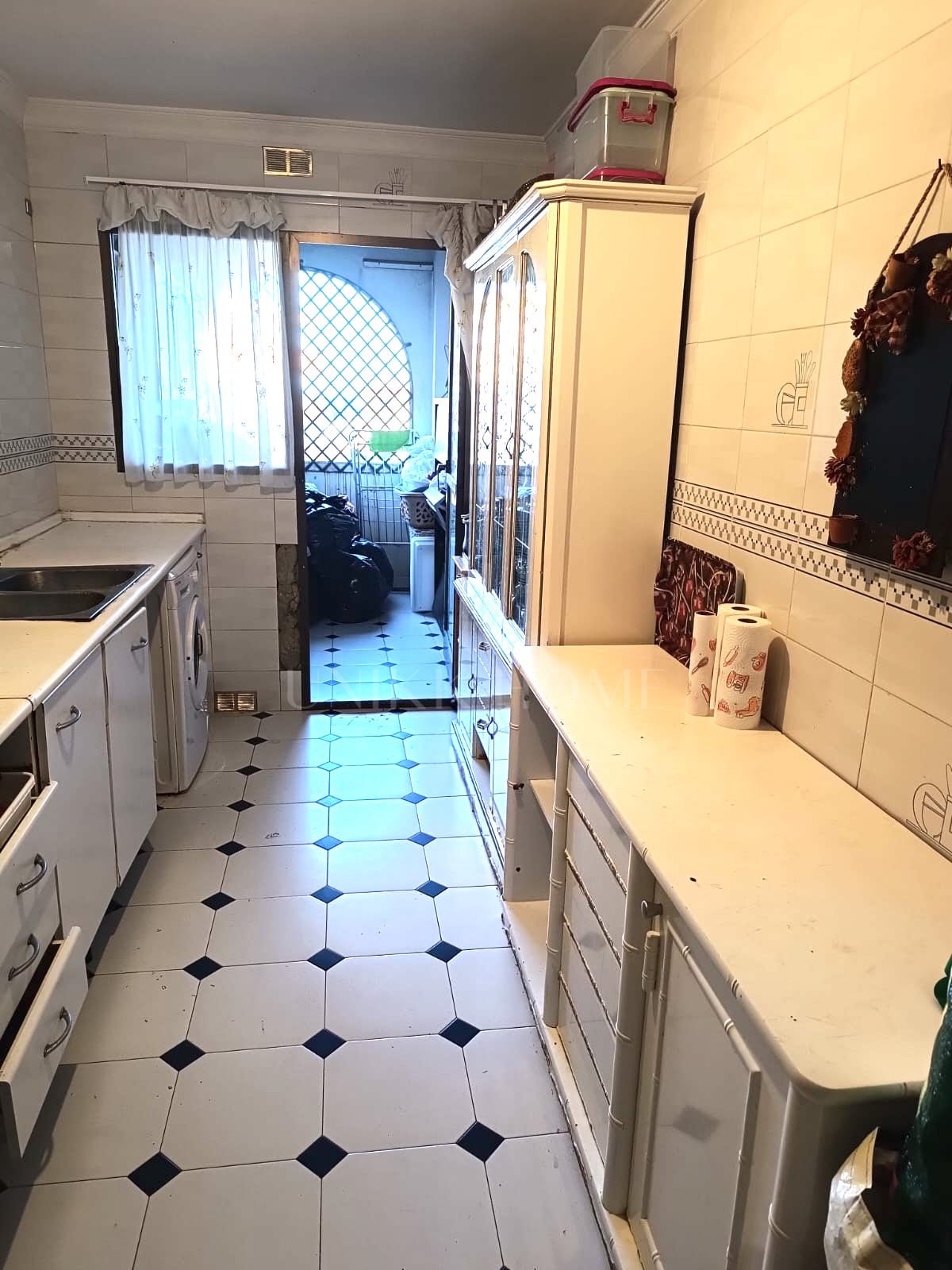 Spacious and luminous apartment in the heart of San Luis de Sabinillas