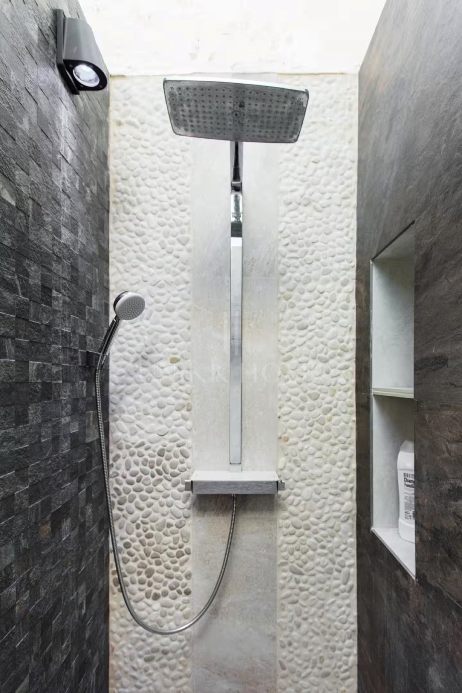 Stunning 5-Bedroom Townhouse in Altos del Rodeo