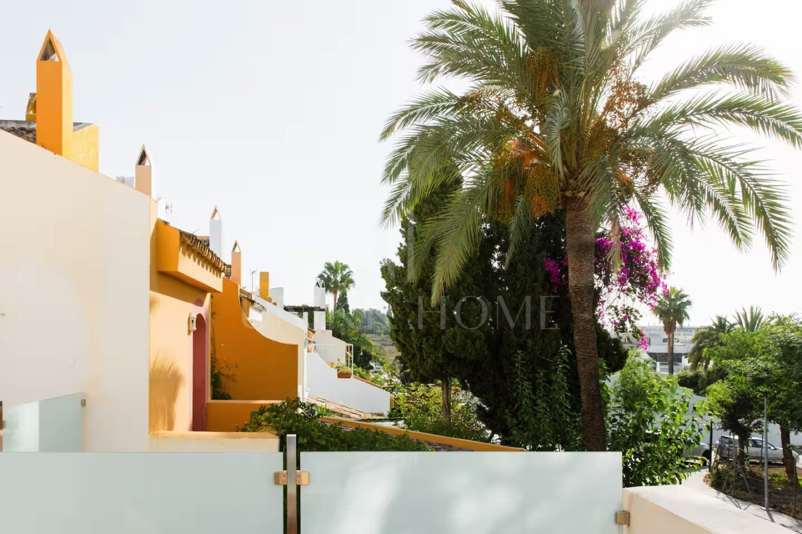 Stunning 5-Bedroom Townhouse in Altos del Rodeo