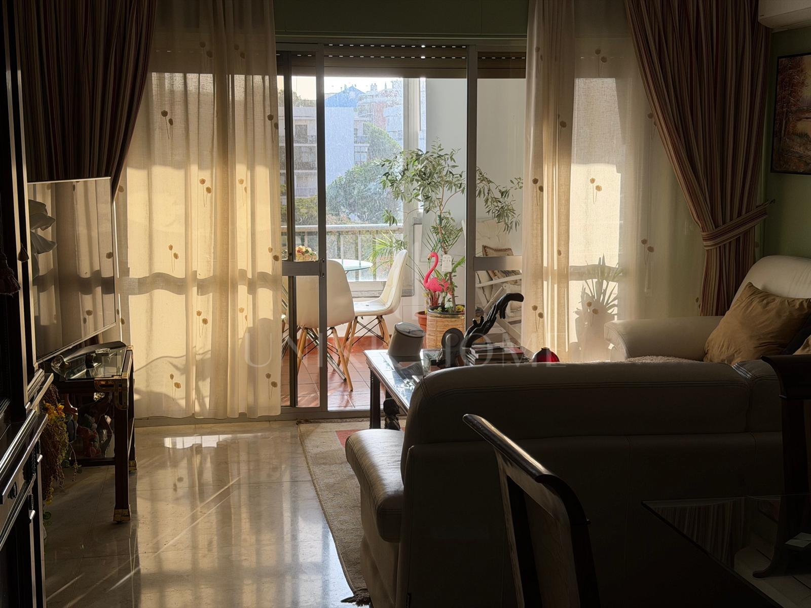 Luminoso piso totalmente exterior en una de las mejores zonas de Marbella