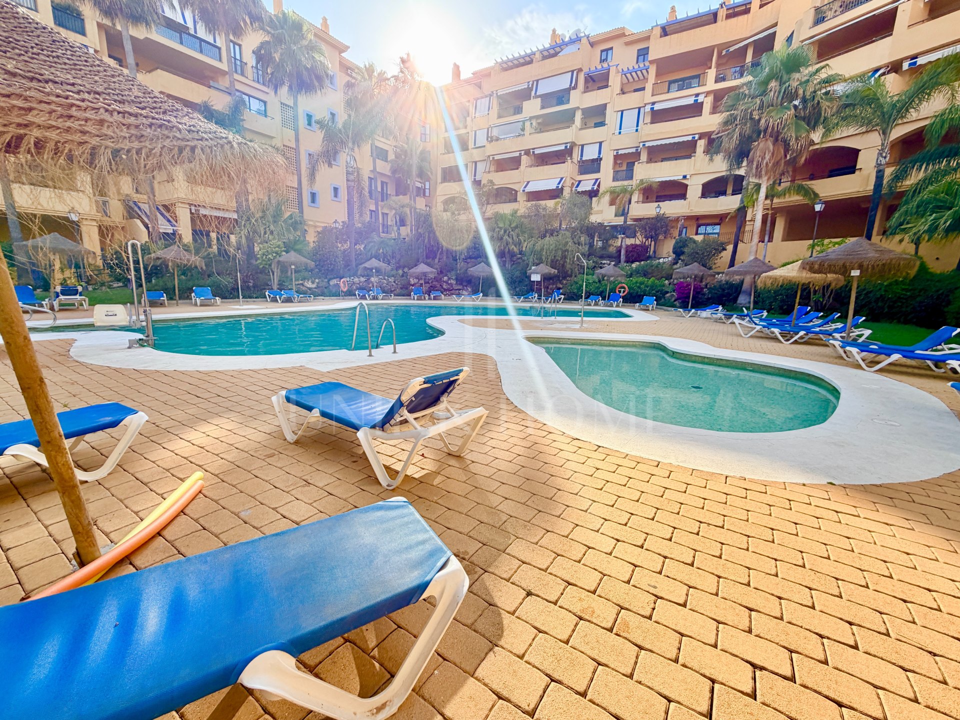Immaculate Apartment in the Prestigious Los Almendros