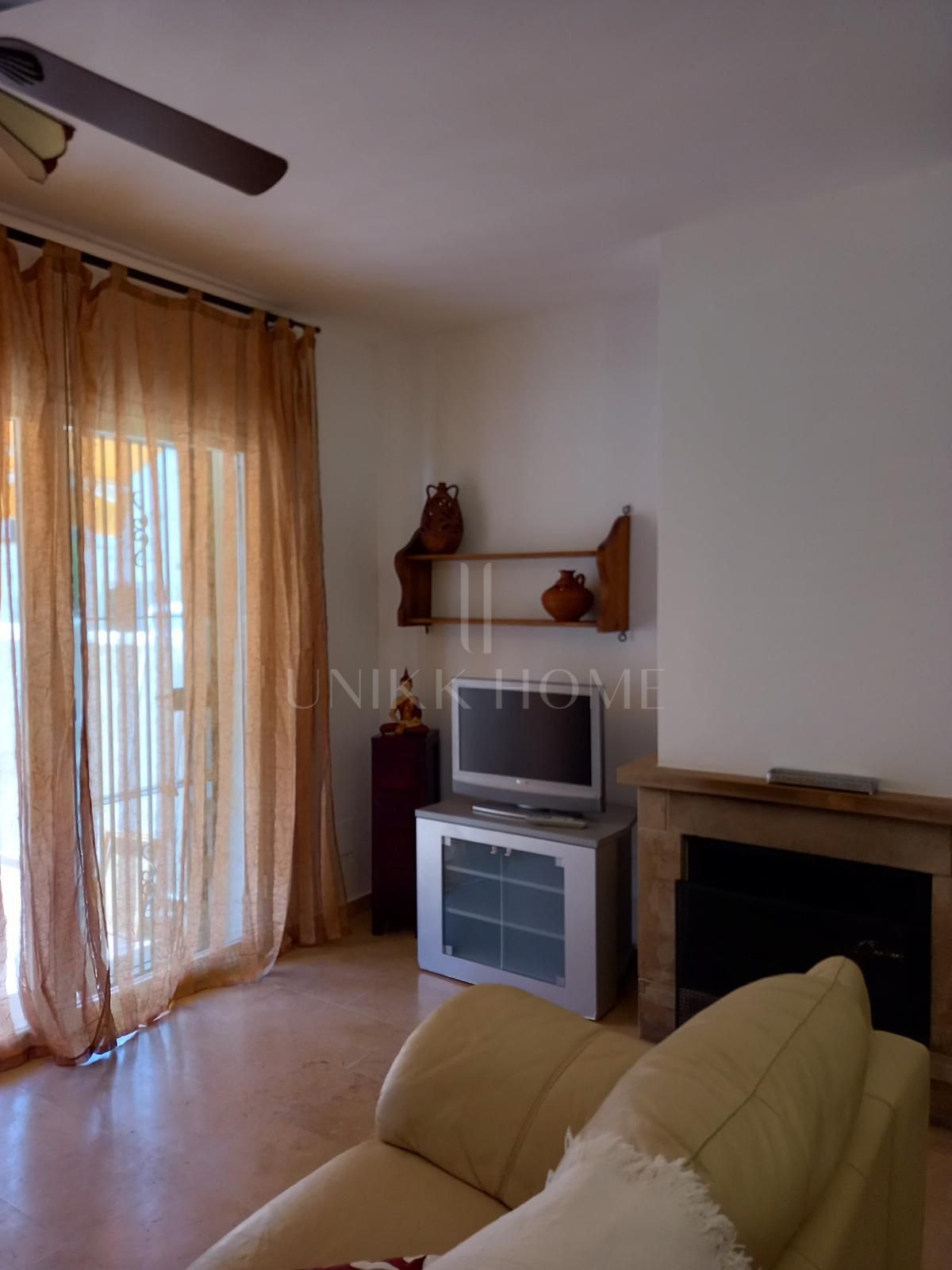 Casa adosada a tan solo 50 metros de la playa en Estepona