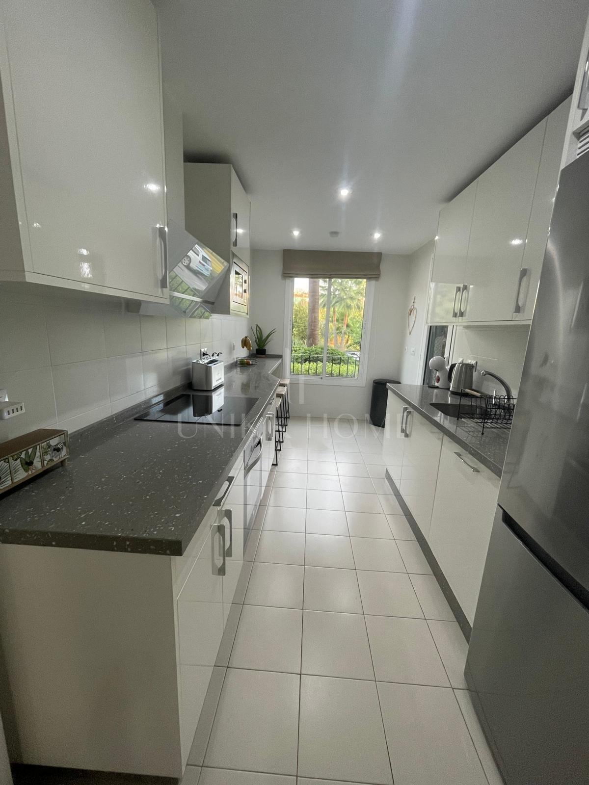 Stunning 3-Bedroom Ground Floor Apartment in Los Granados Phase II