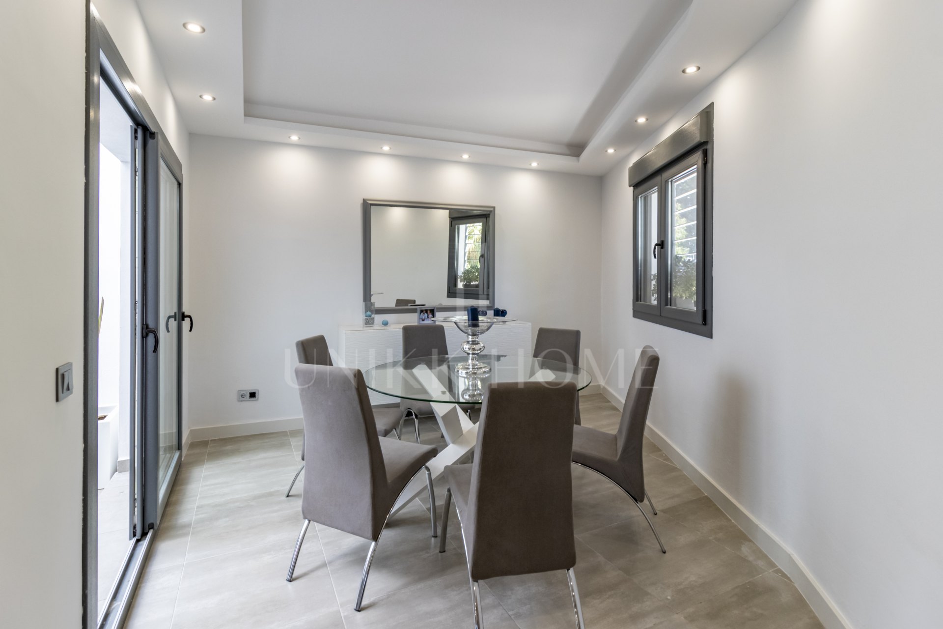 Exceptional new-build semi-detached villa in the heart of San Pedro de Alcántara