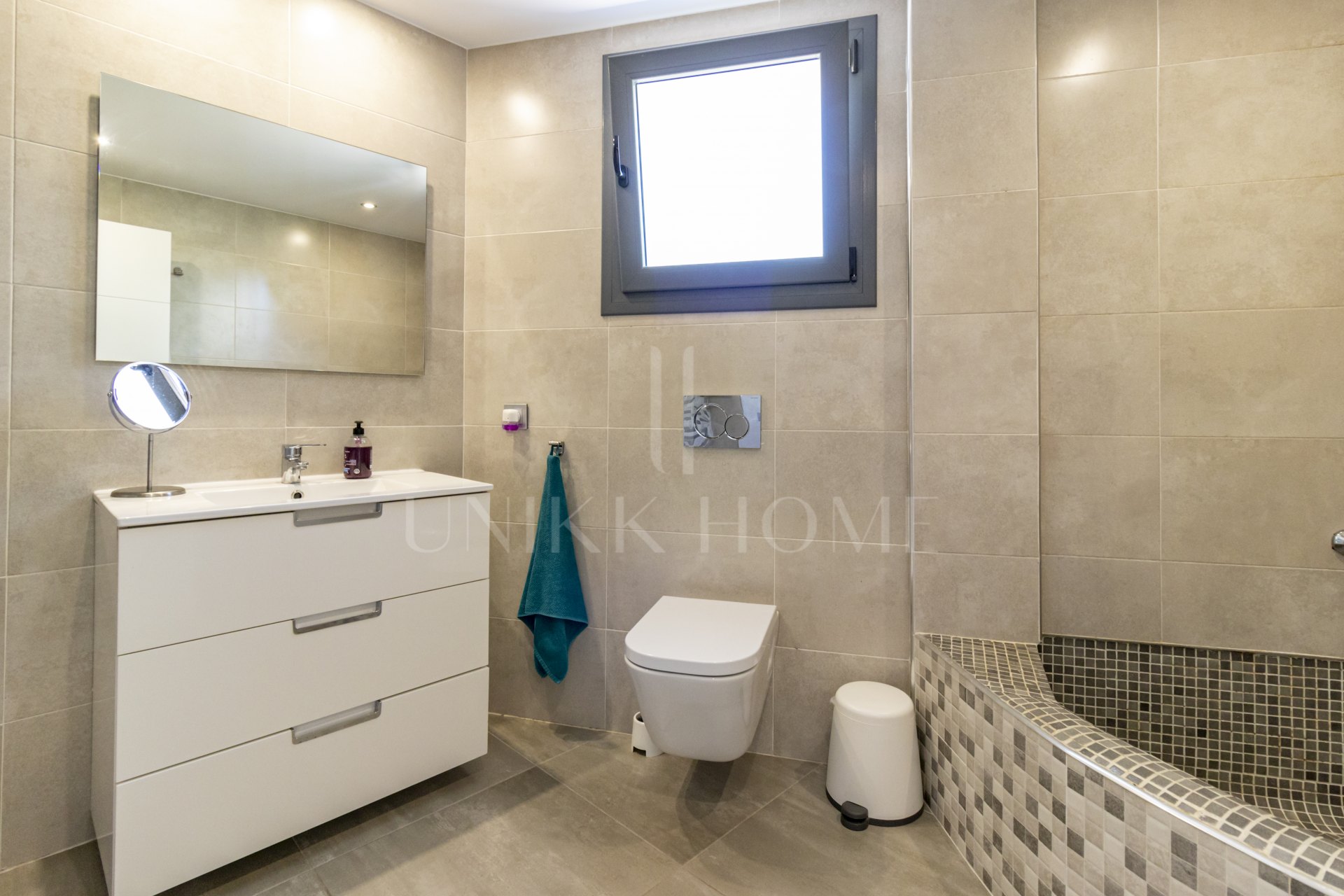 Exceptional new-build semi-detached villa in the heart of San Pedro de Alcántara