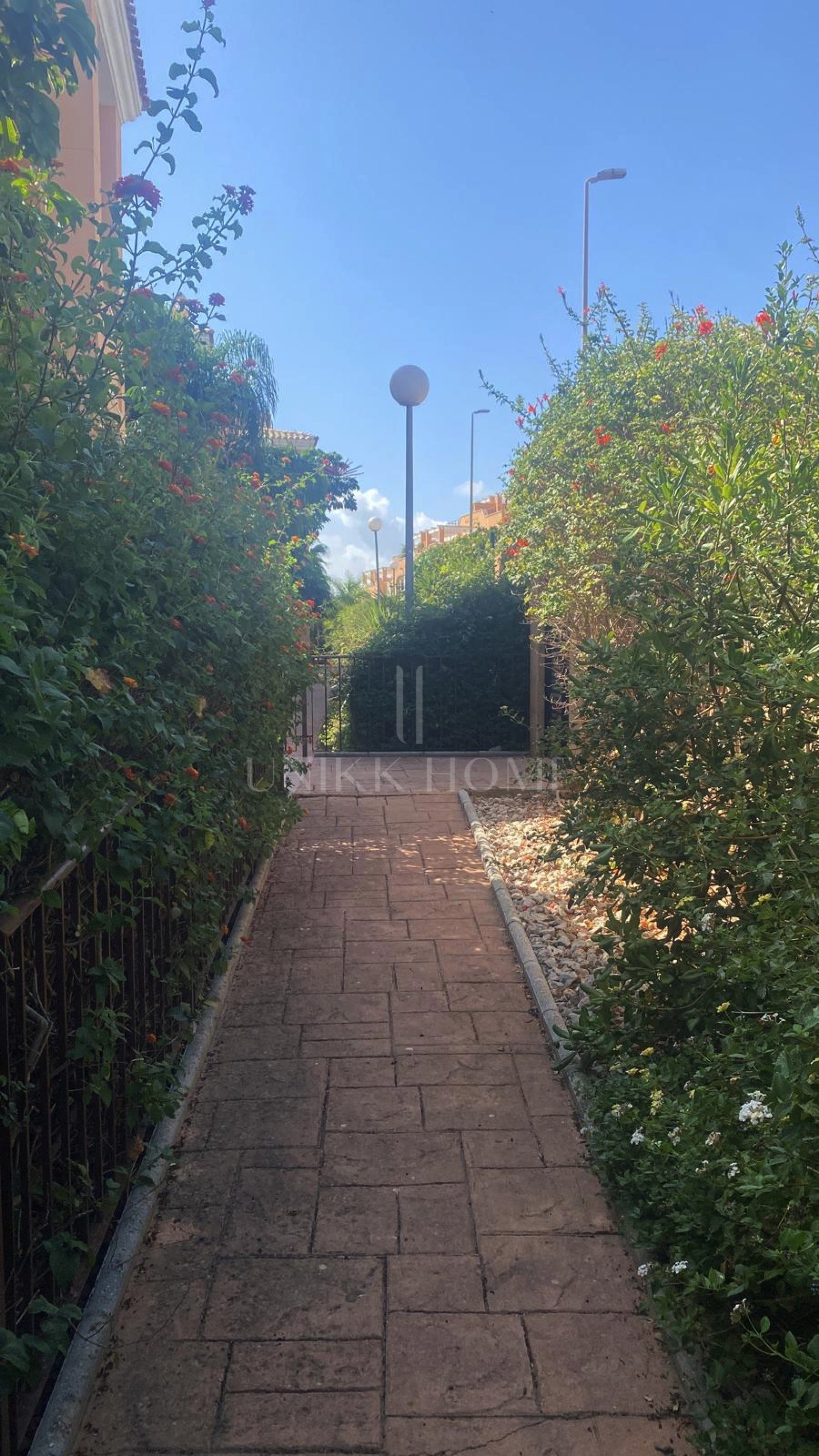 One-bedroom apartment with huge terrace and sea and golf views