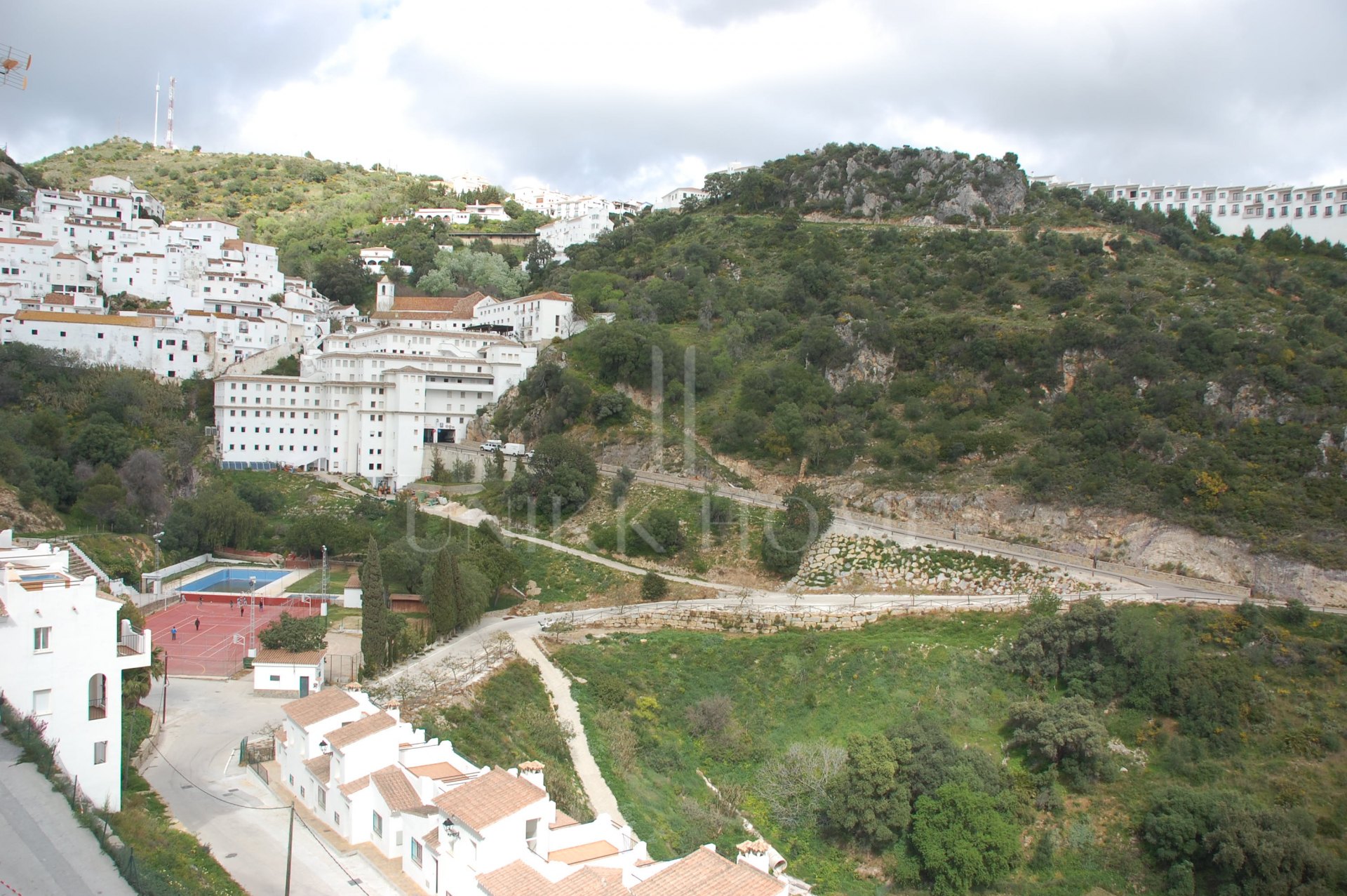 Charming house in the picturesque white village of Casares Pueblo