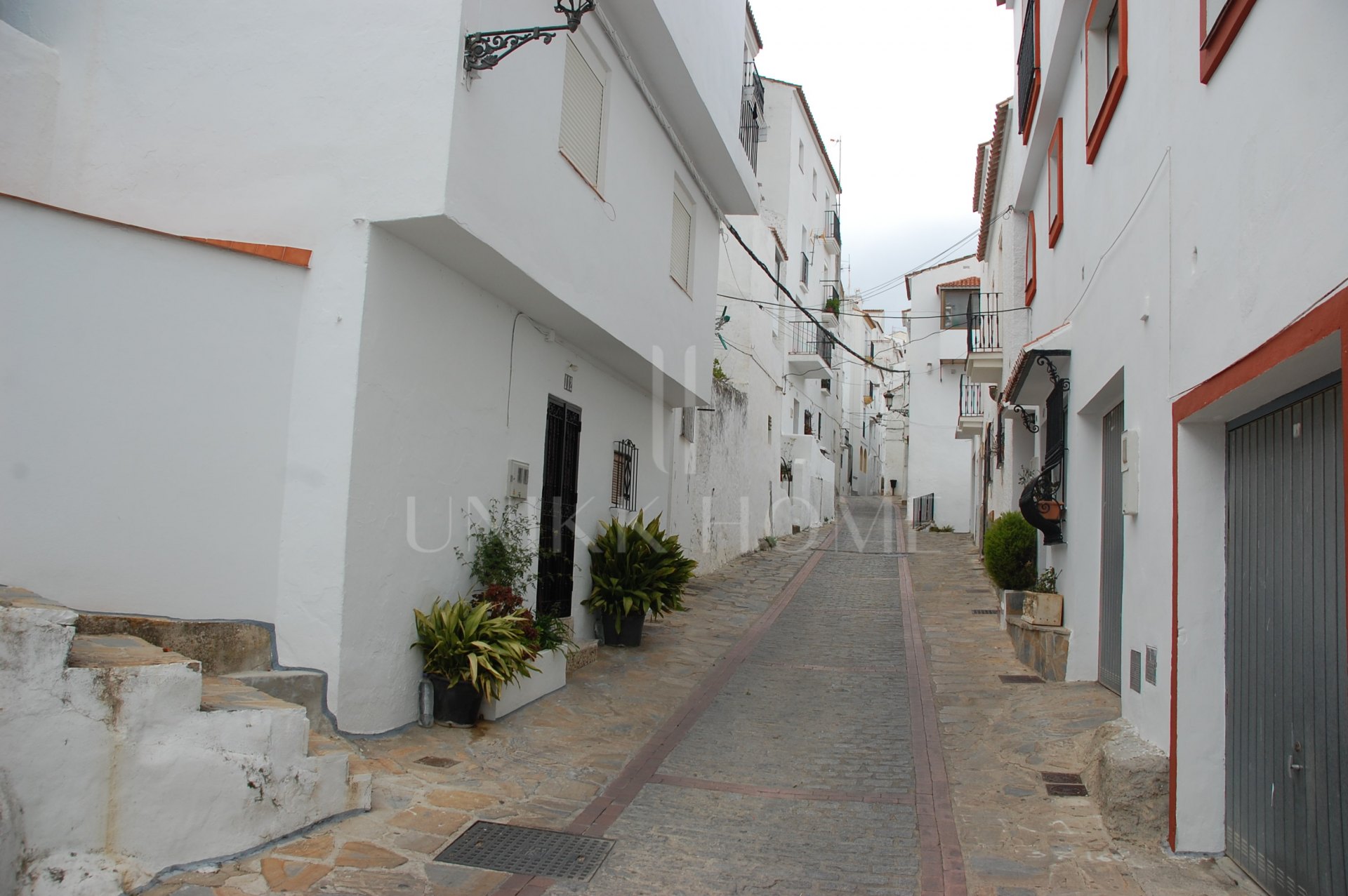 Charming house in the picturesque white village of Casares Pueblo