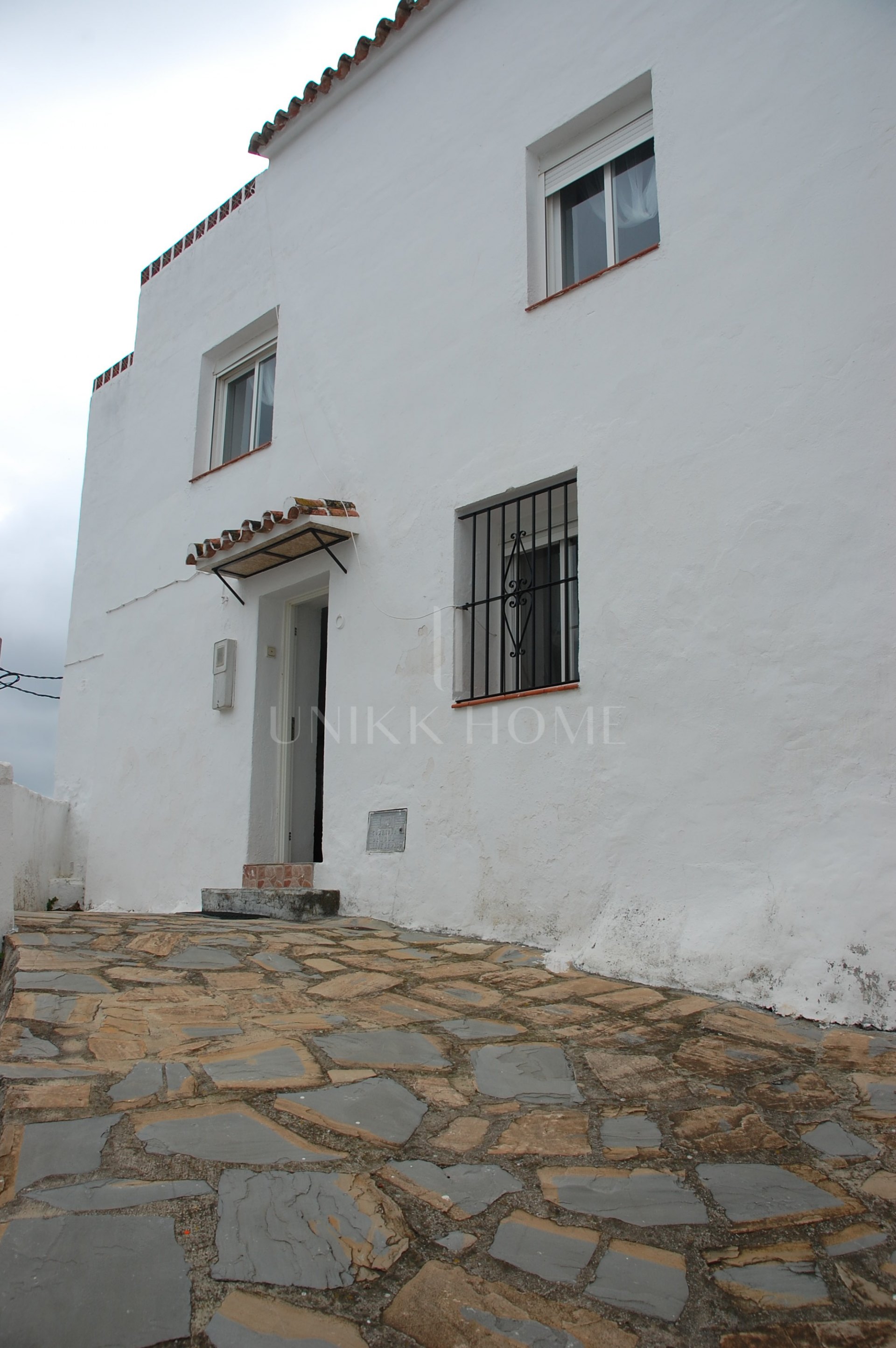 Charming house in the picturesque white village of Casares Pueblo
