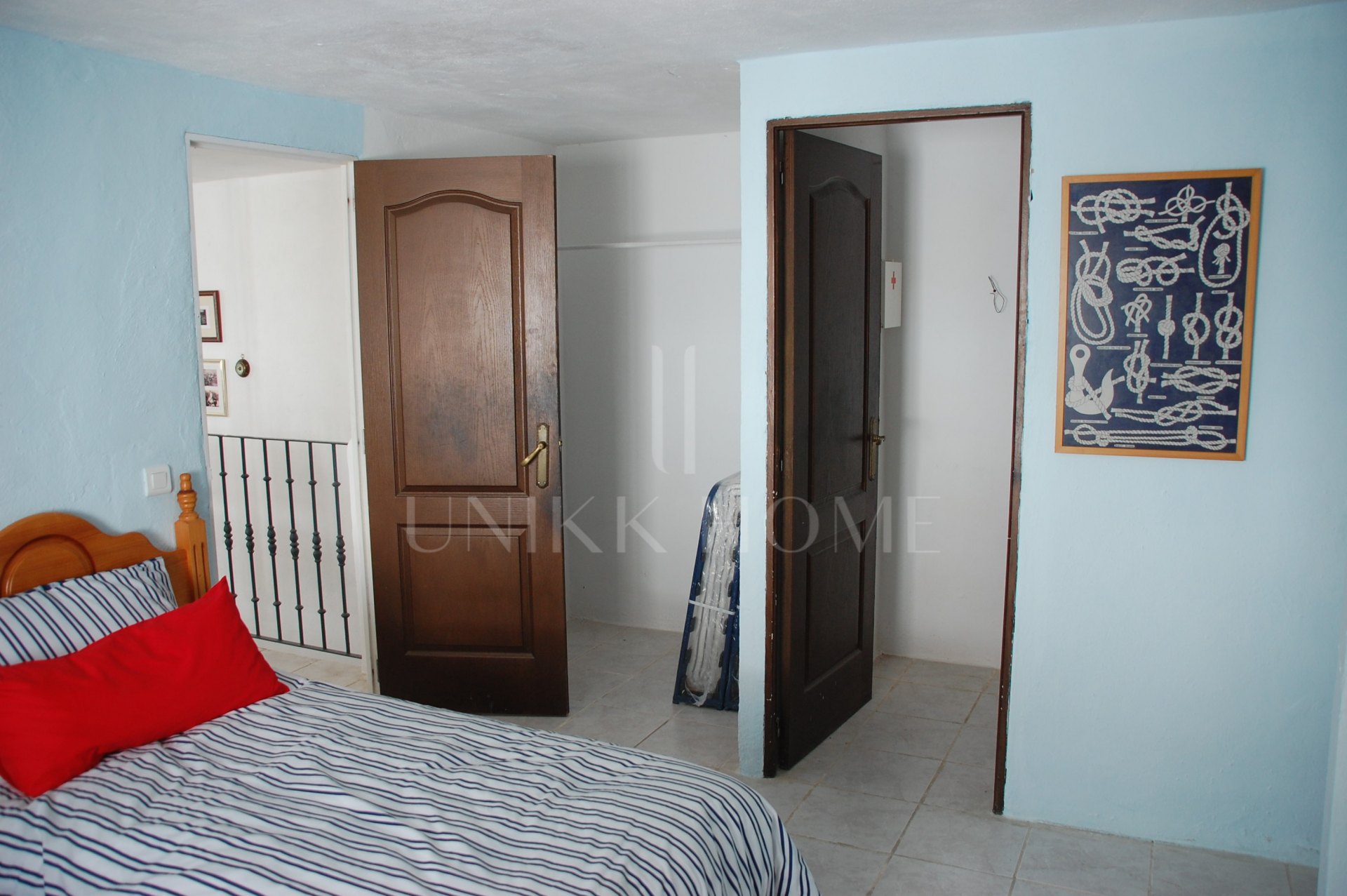 Charming house in the picturesque white village of Casares Pueblo