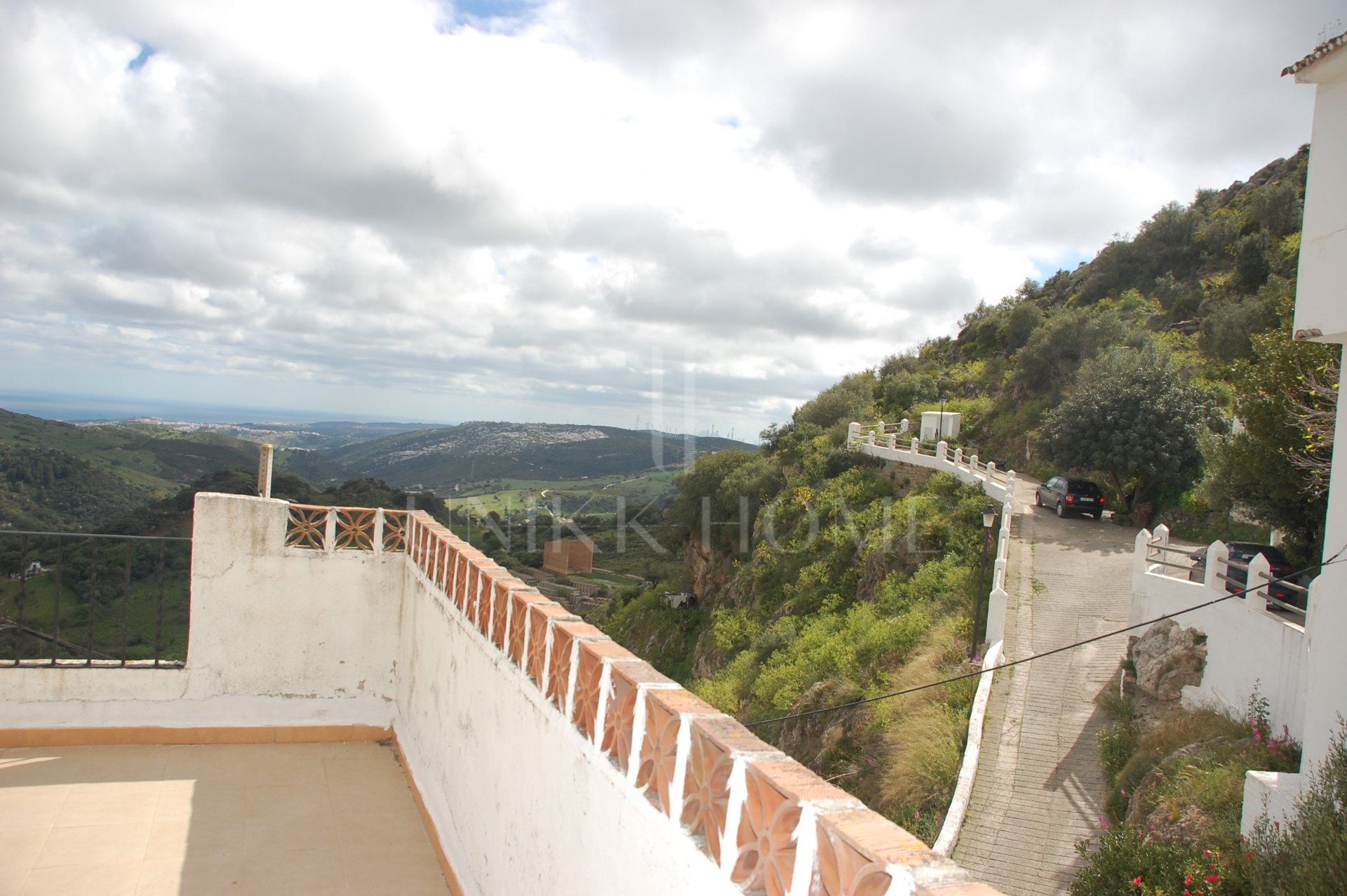 Charming house in the picturesque white village of Casares Pueblo