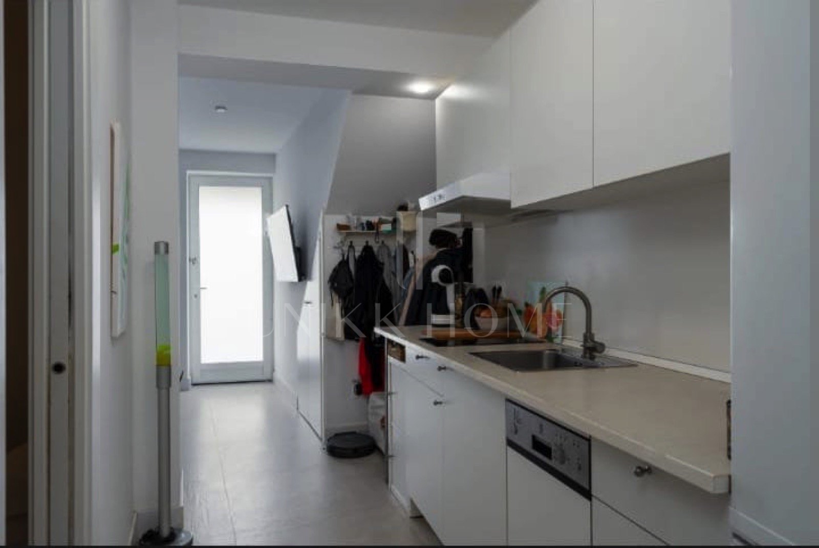 Fully renovated ground-floor apartment in Old Estepona