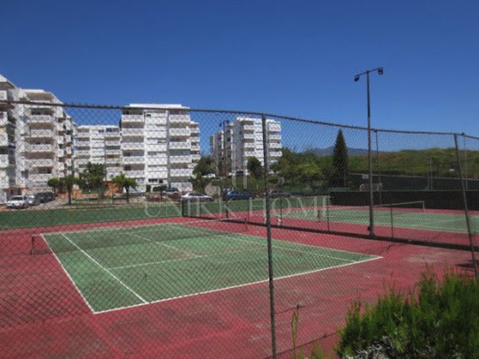 Apartamento bellamente reformado en la vibrante Urbanización Parque Antena