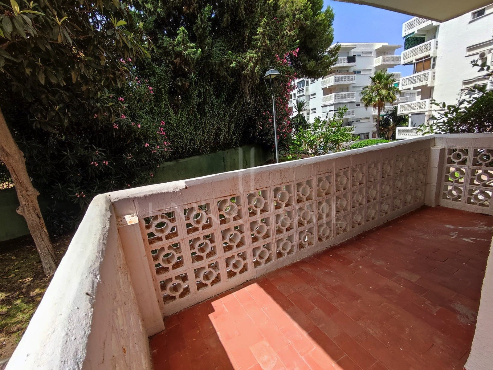 Apartamento bellamente reformado en la vibrante Urbanización Parque Antena