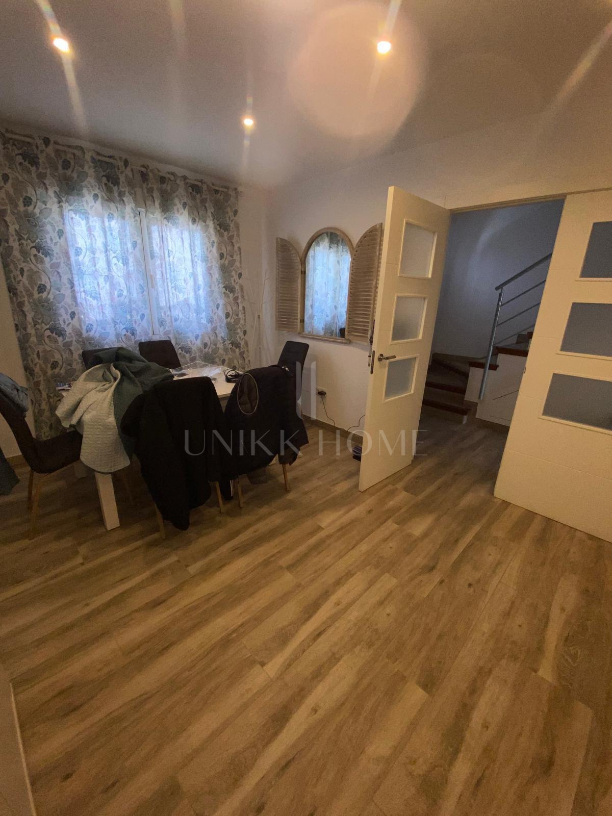 Immaculate townhouse in the serene village of El Secadero