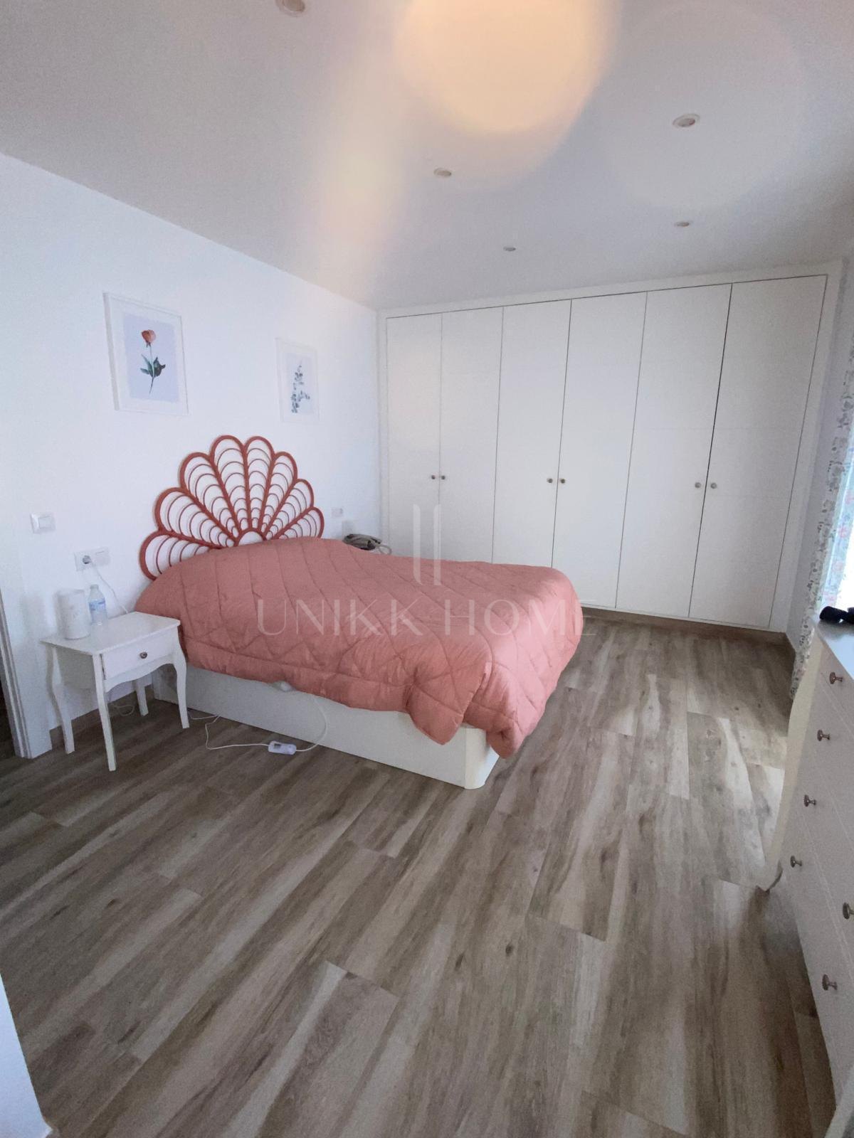 Immaculate townhouse in the serene village of El Secadero