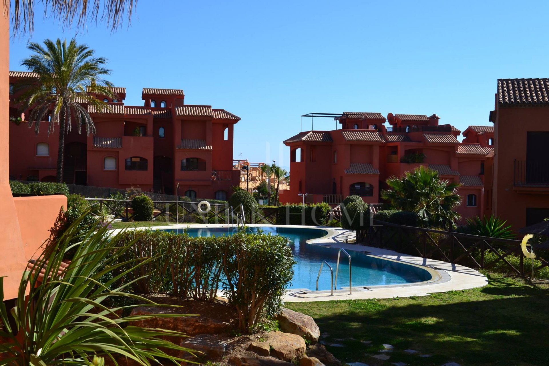 Spacious Ground-Floor Apartment in Jardines de Nueva Galera