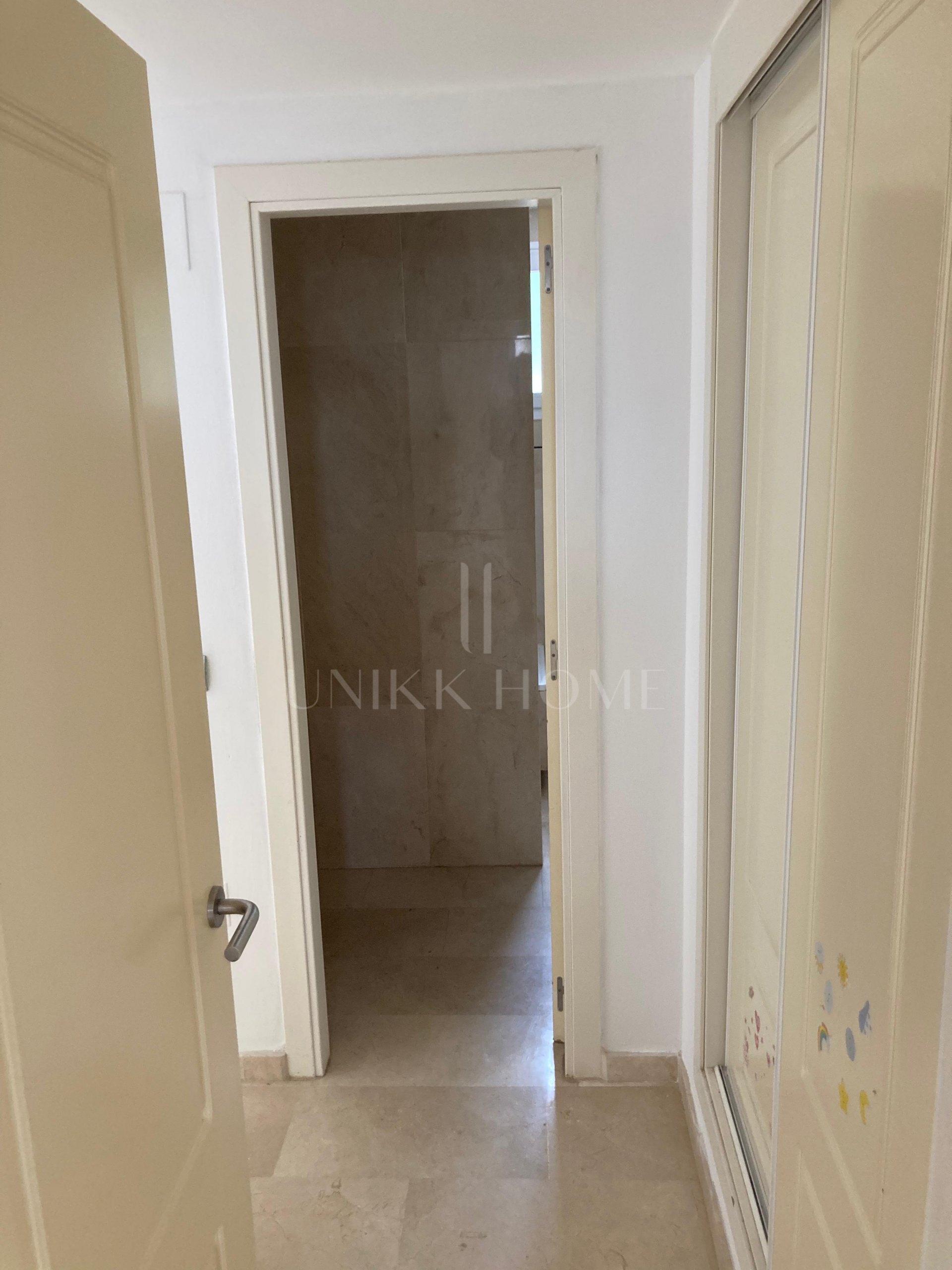 Exceptional Duplex Flat in Tranquil Lomas de Retamar, Cancelada