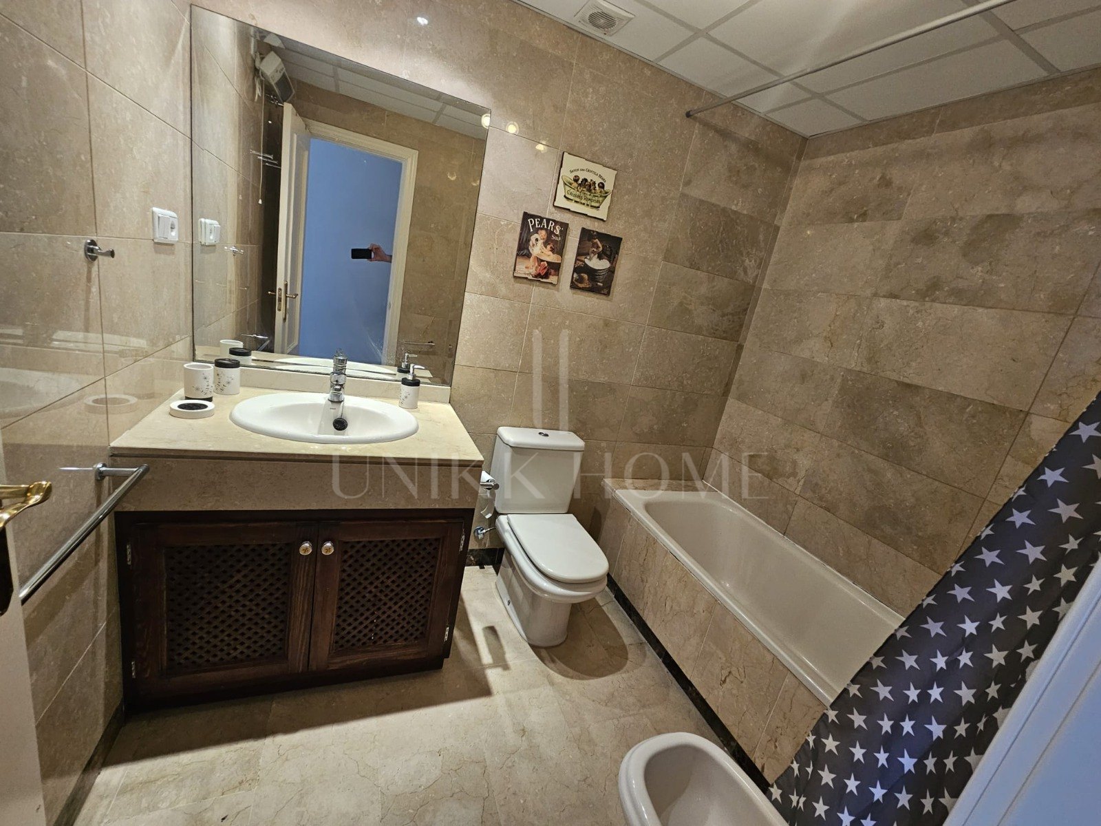 Elegant 2-Bedroom Apartment in Prestigious Parque Los Olivos