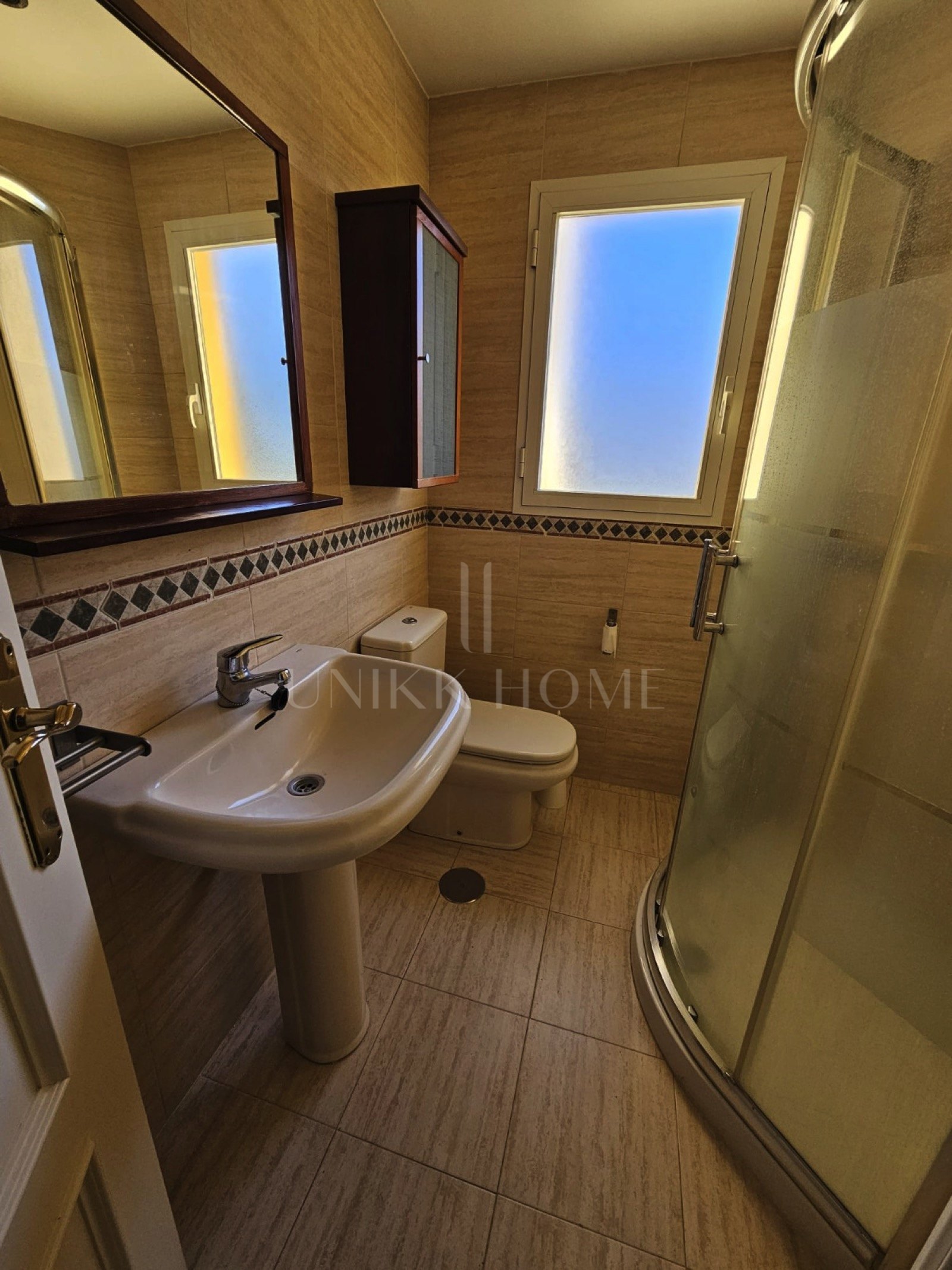 Elegant 2-Bedroom Apartment in Prestigious Parque Los Olivos