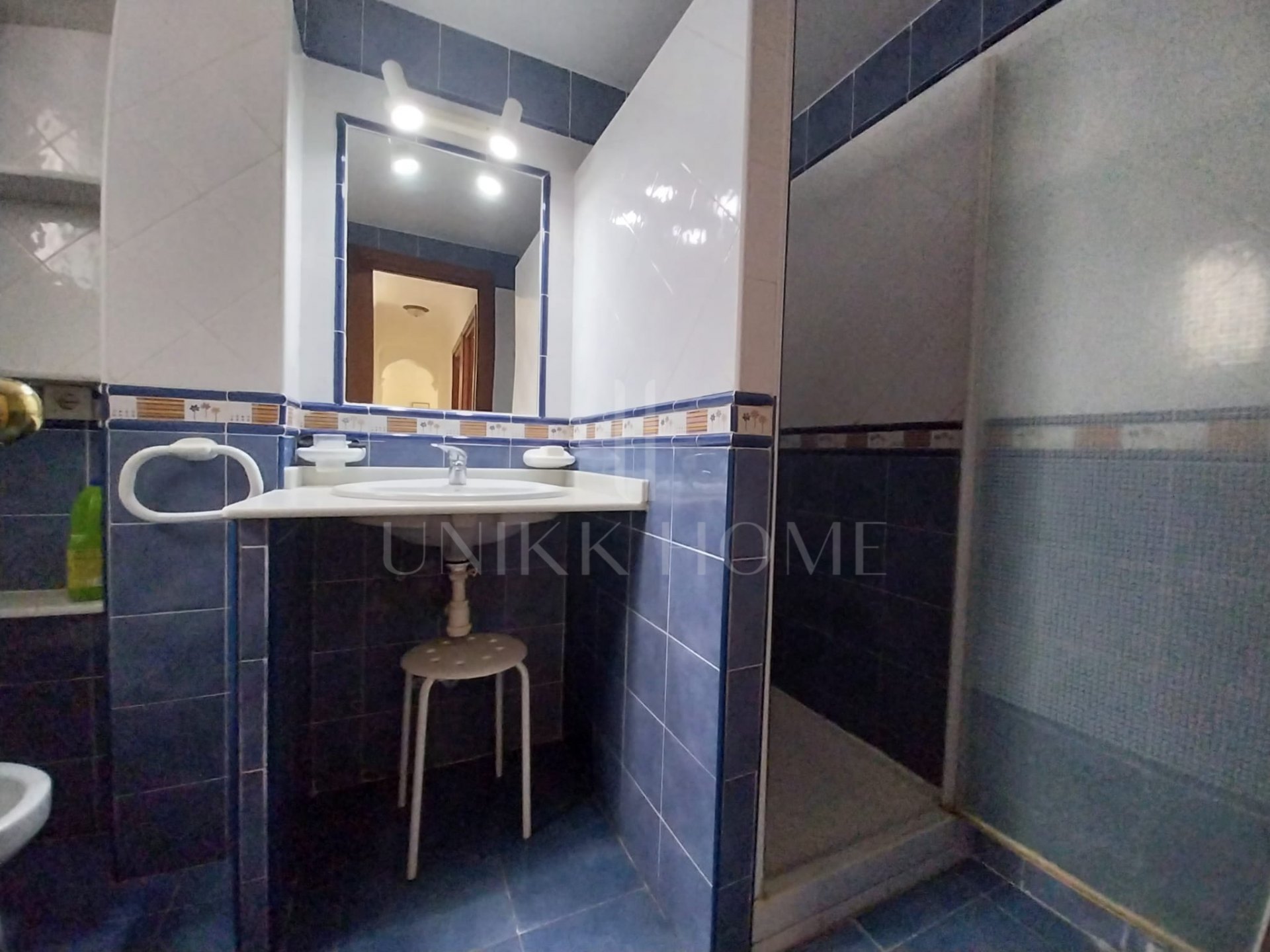 Amplio y Luminoso Piso de 3 Dormitorios en el Corazón del Centro de Estepona