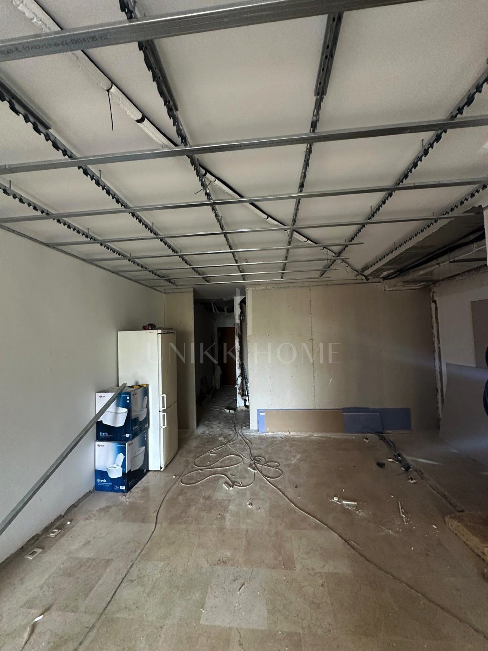 Spacious 3-Bedroom Apartment in Exclusive Gated Urbanisation with 24-Hour Security