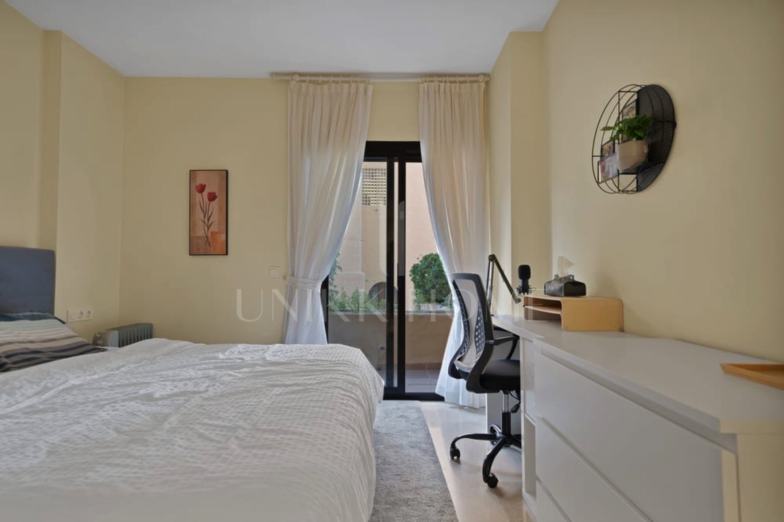 Elegant Furnished 3-Bedroom Ground-Floor Apartment