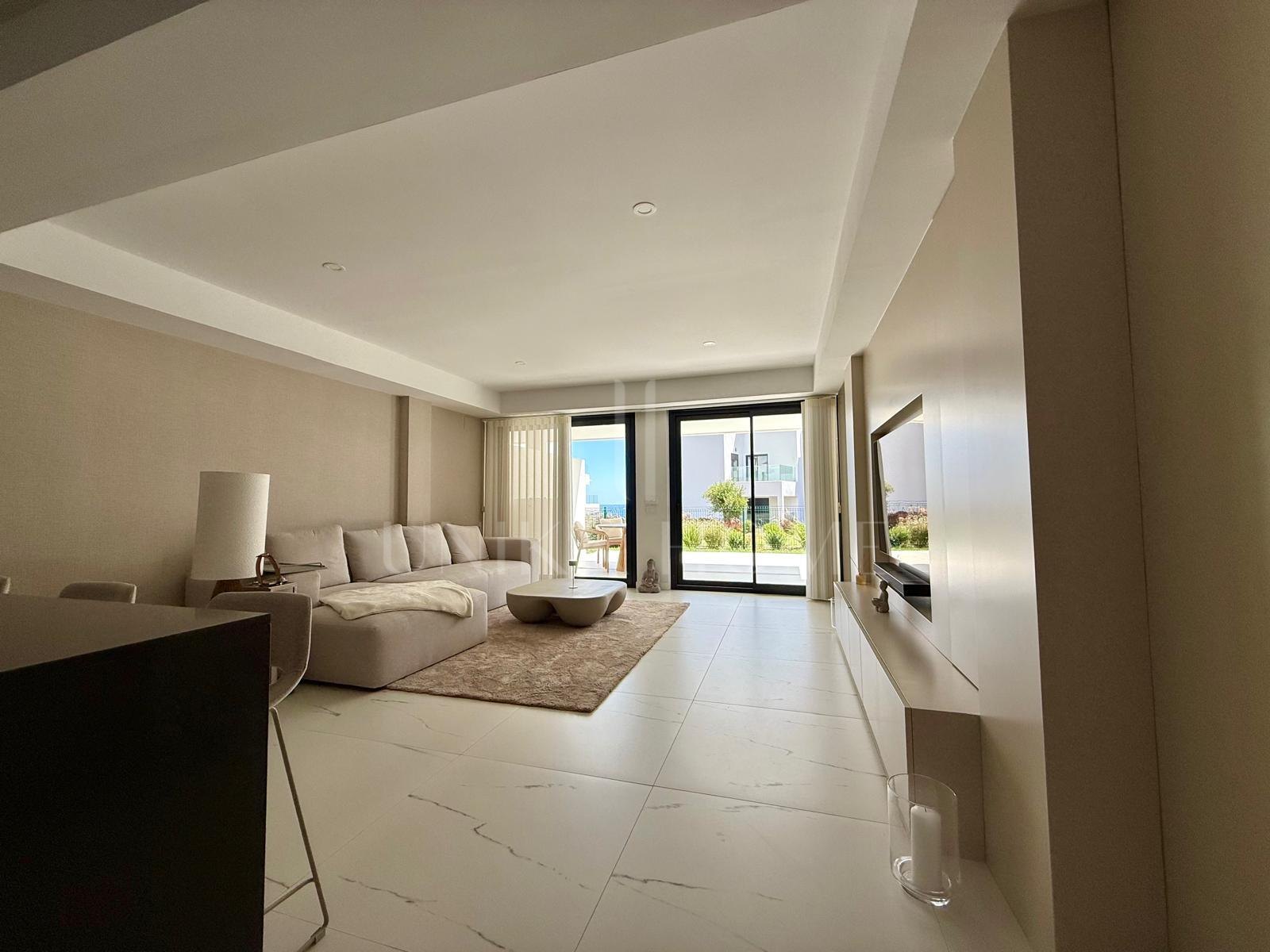 Discover Your Dream Home: Luxurious Brand-New Apartment in Casares Costa