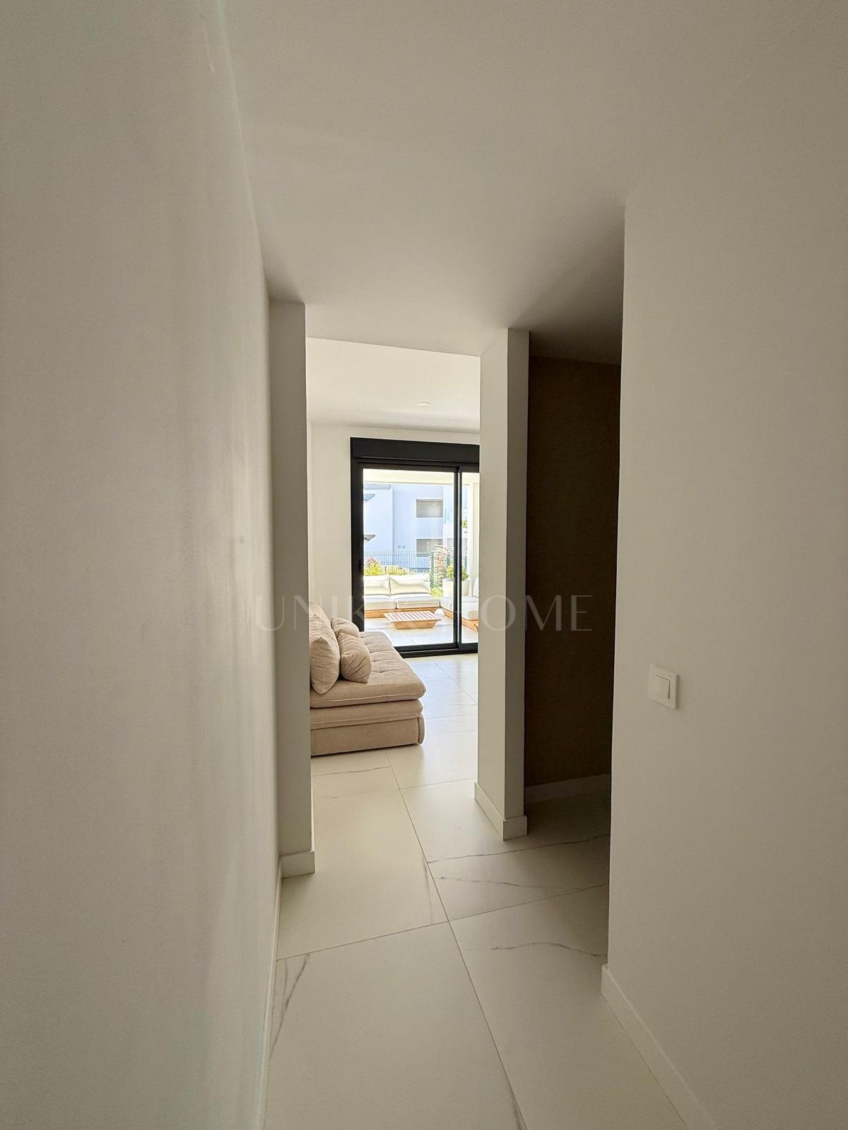 Discover Your Dream Home: Luxurious Brand-New Apartment in Casares Costa