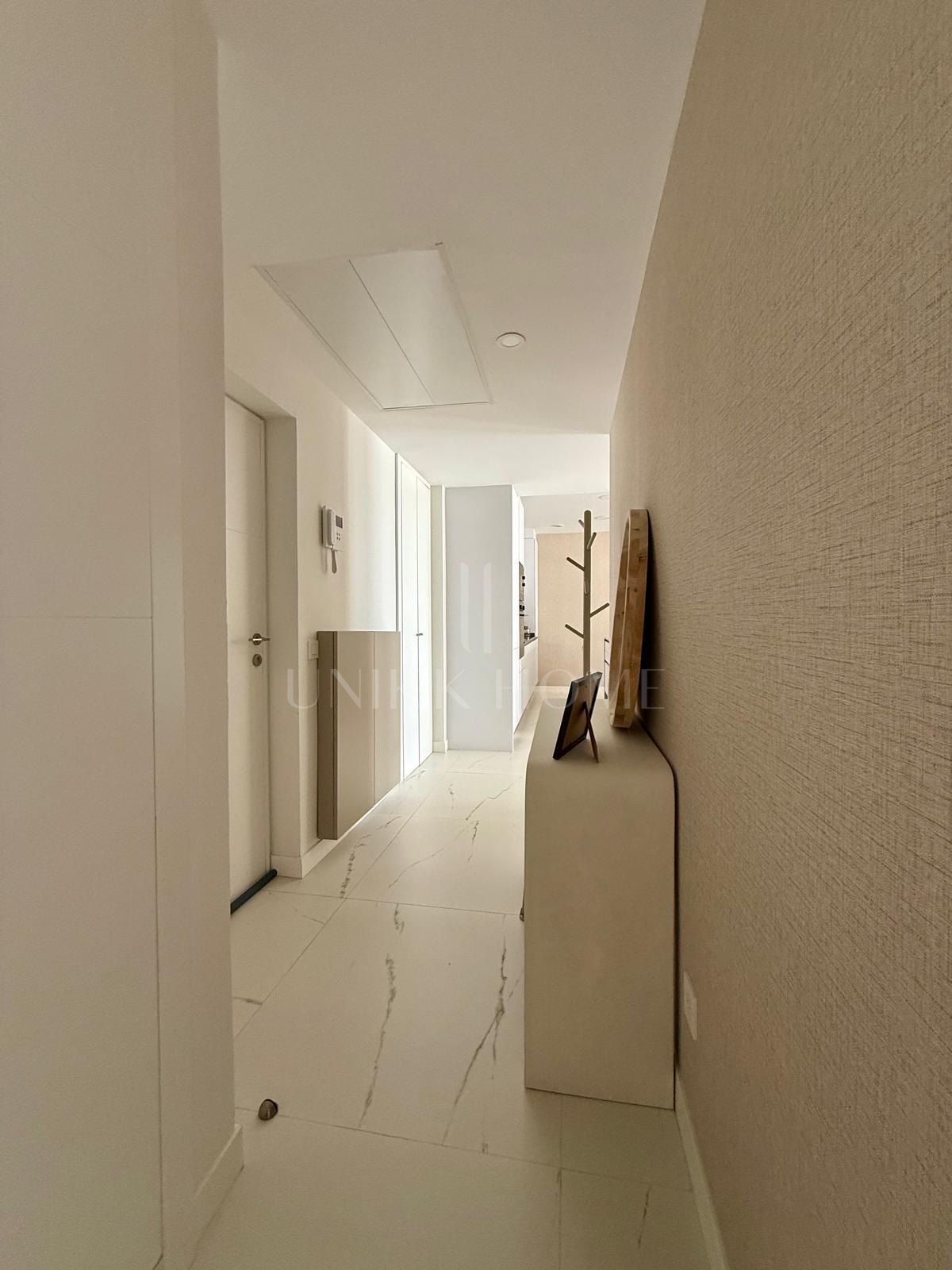 Discover Your Dream Home: Luxurious Brand-New Apartment in Casares Costa